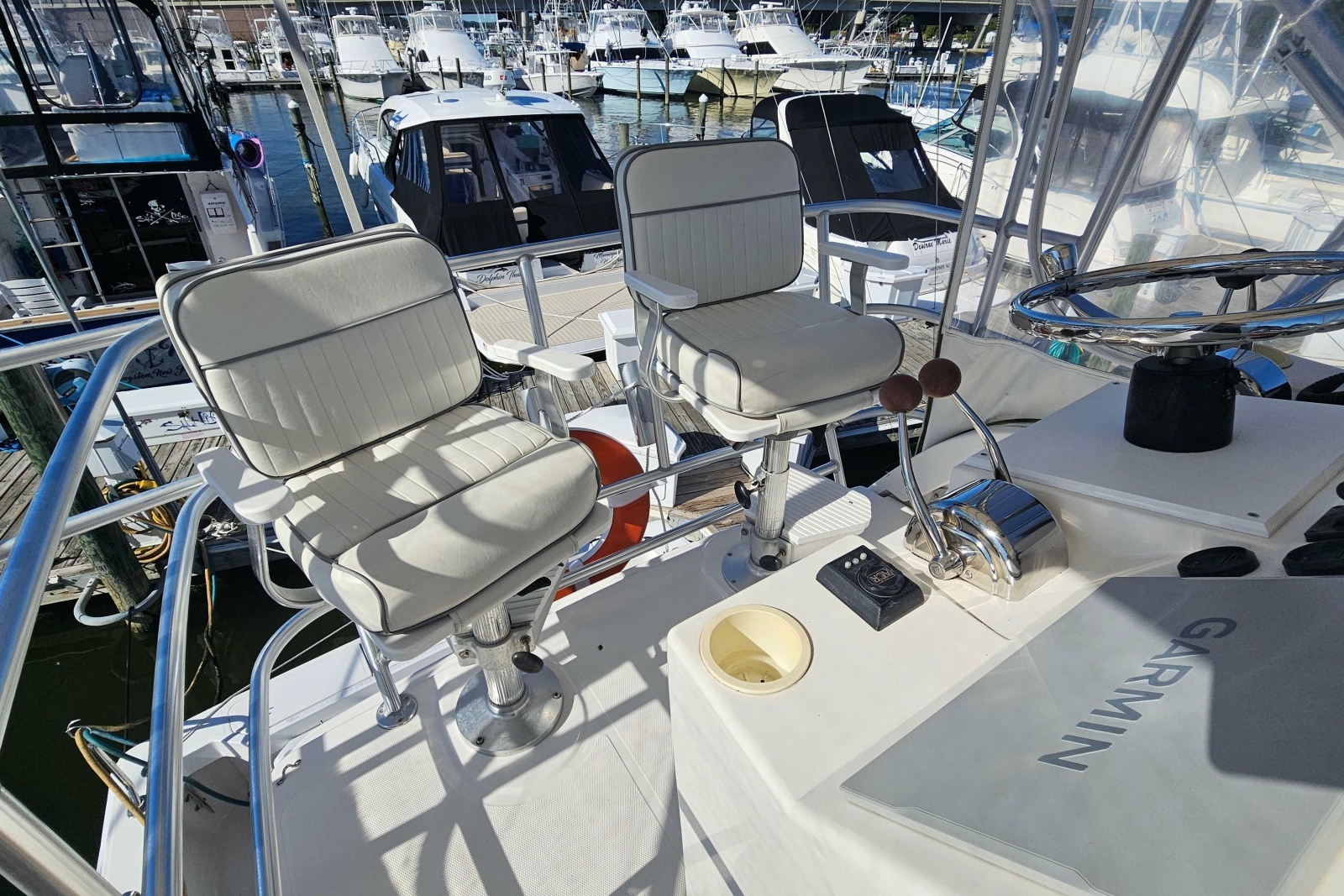 2004 Luhrs 34 Convertible