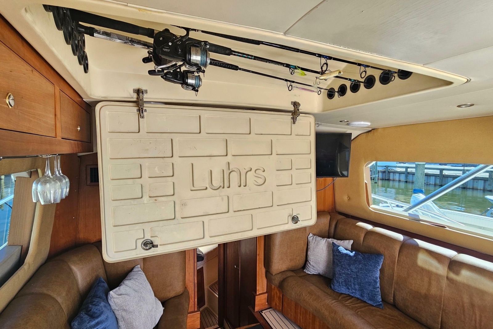 2004 Luhrs 34 Convertible