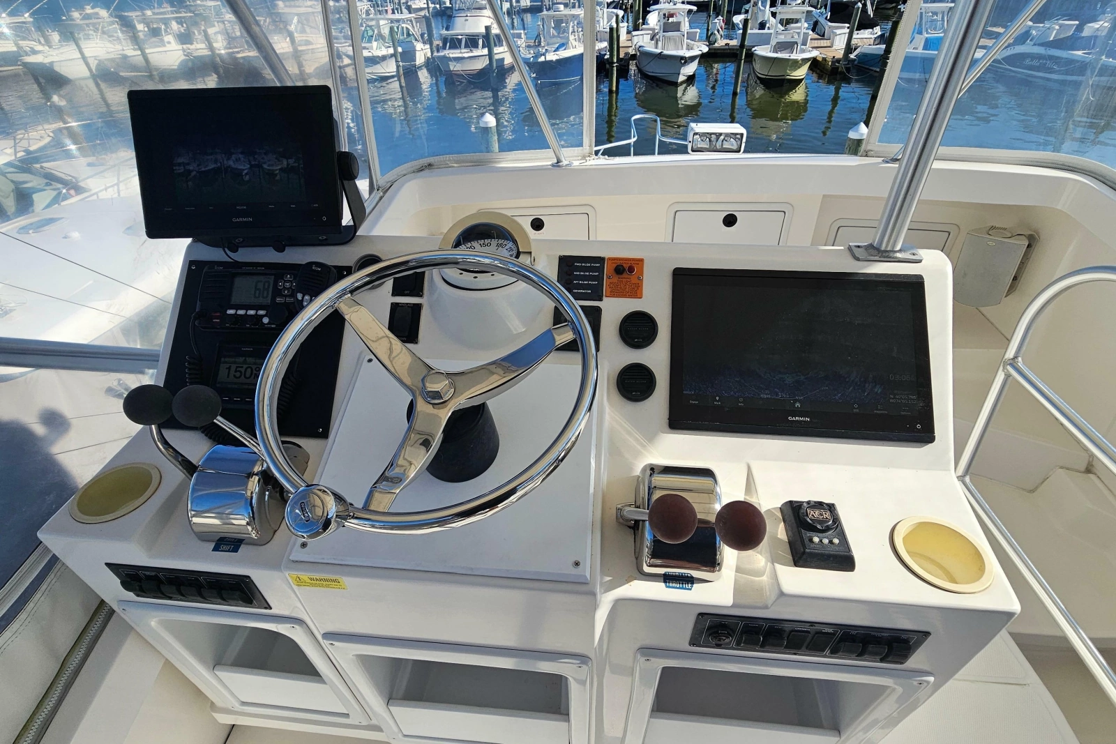 2004 Luhrs 34 Convertible