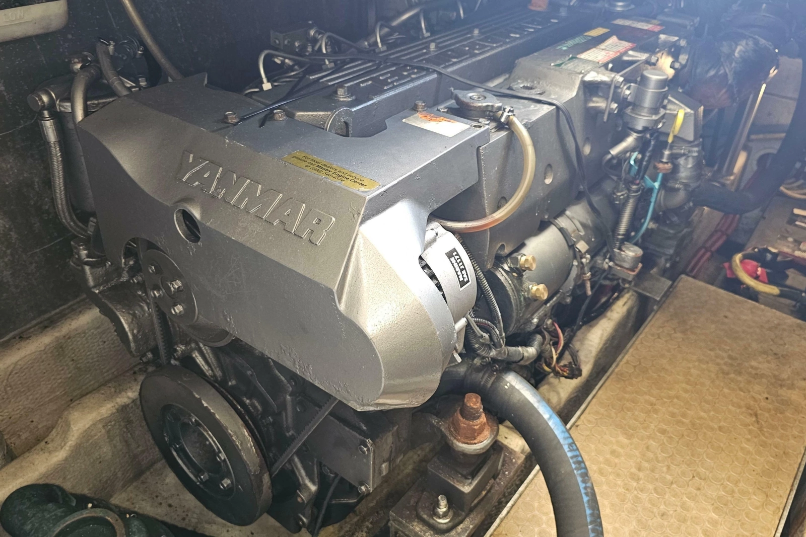 2004 Luhrs 34 Convertible