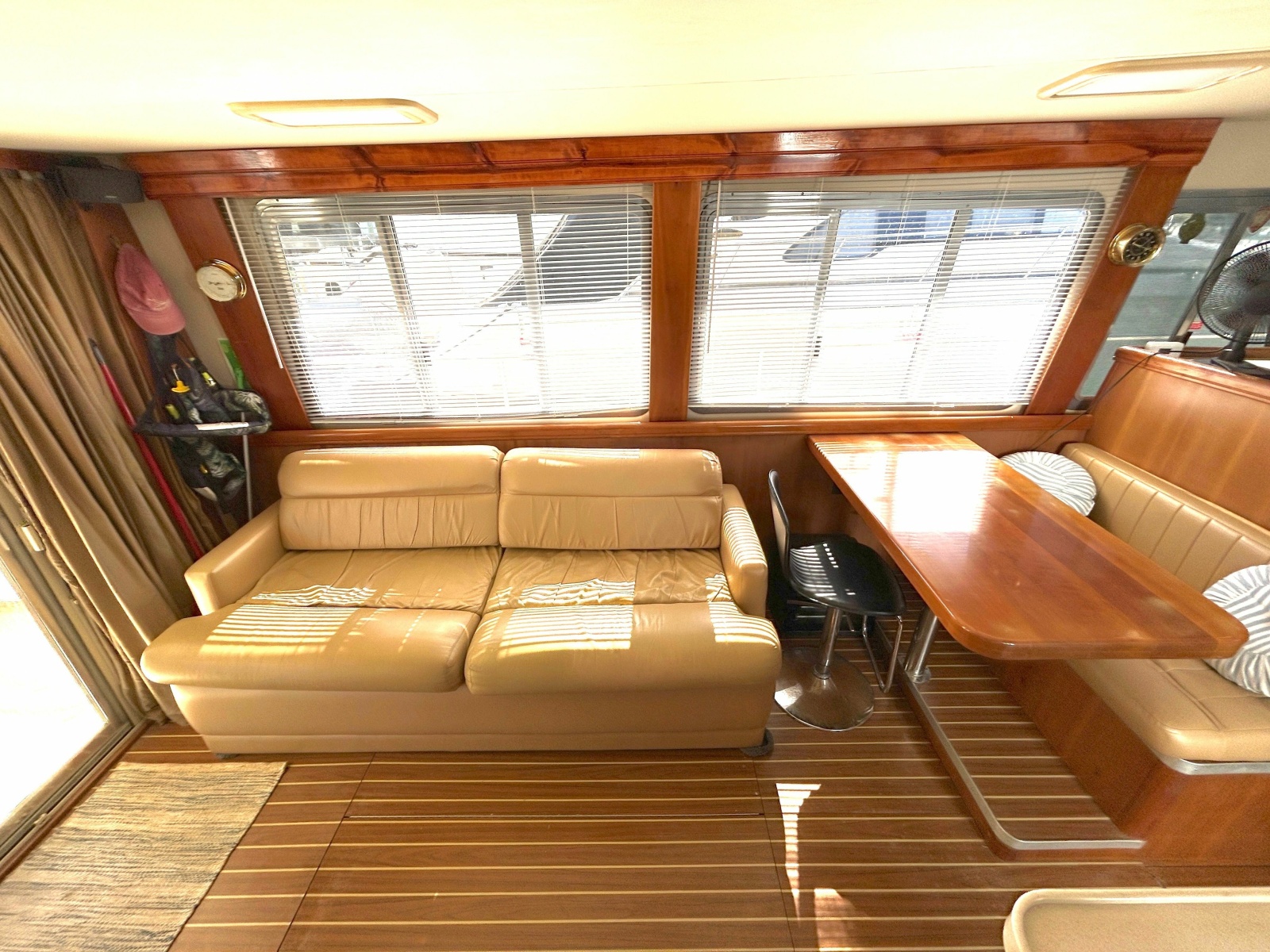 2004 Mainship 400 Trawler