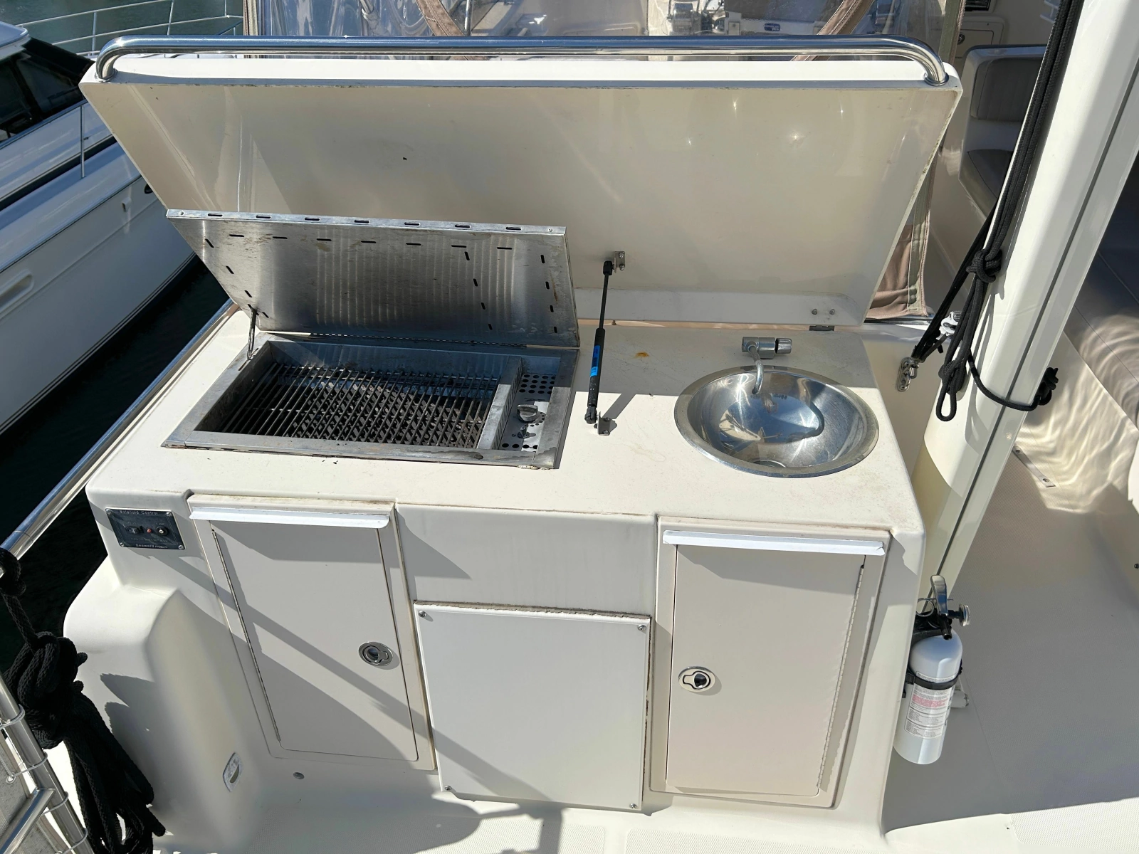Southern Cross 40ft Mainship Yacht For Sale