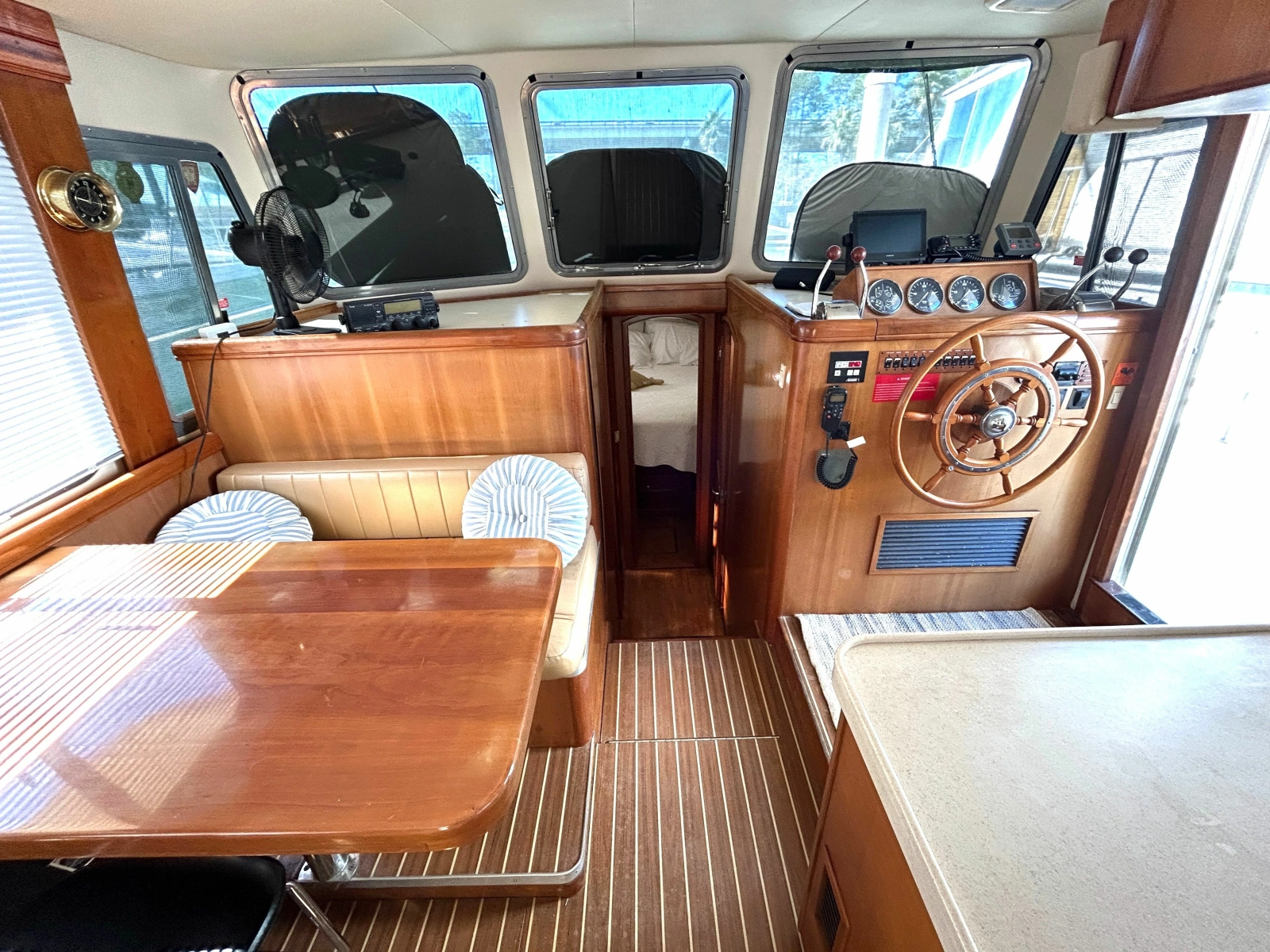 Southern Cross 40ft Mainship Yacht For Sale