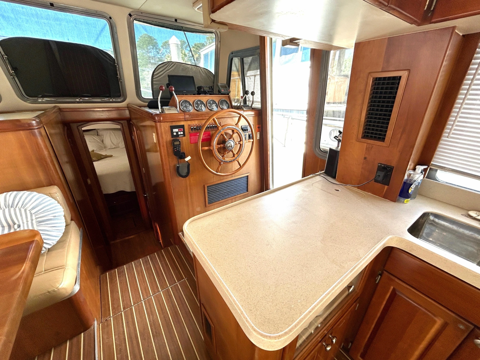 Southern Cross 40ft Mainship Yacht For Sale