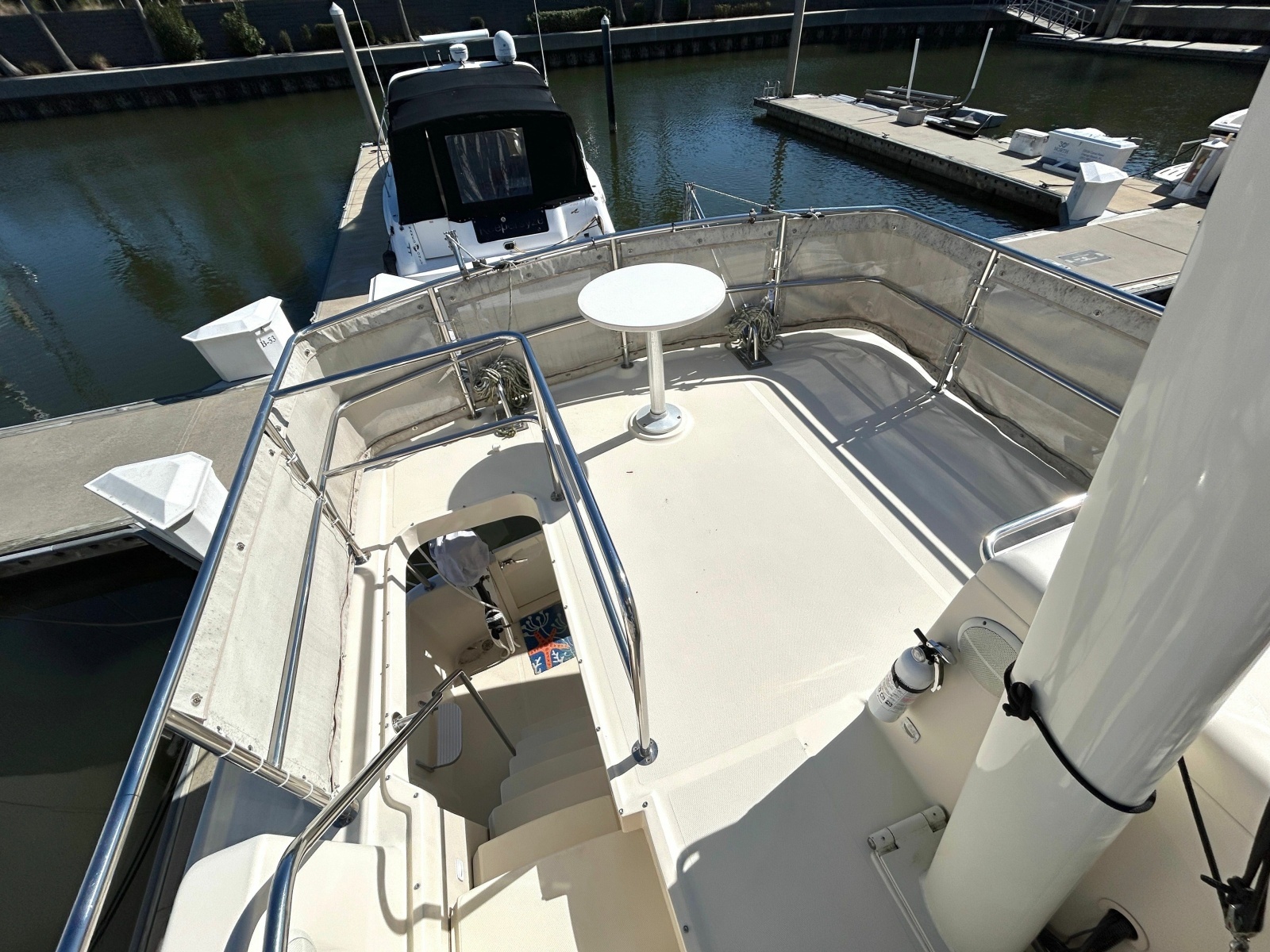 2004 Mainship 400 Trawler