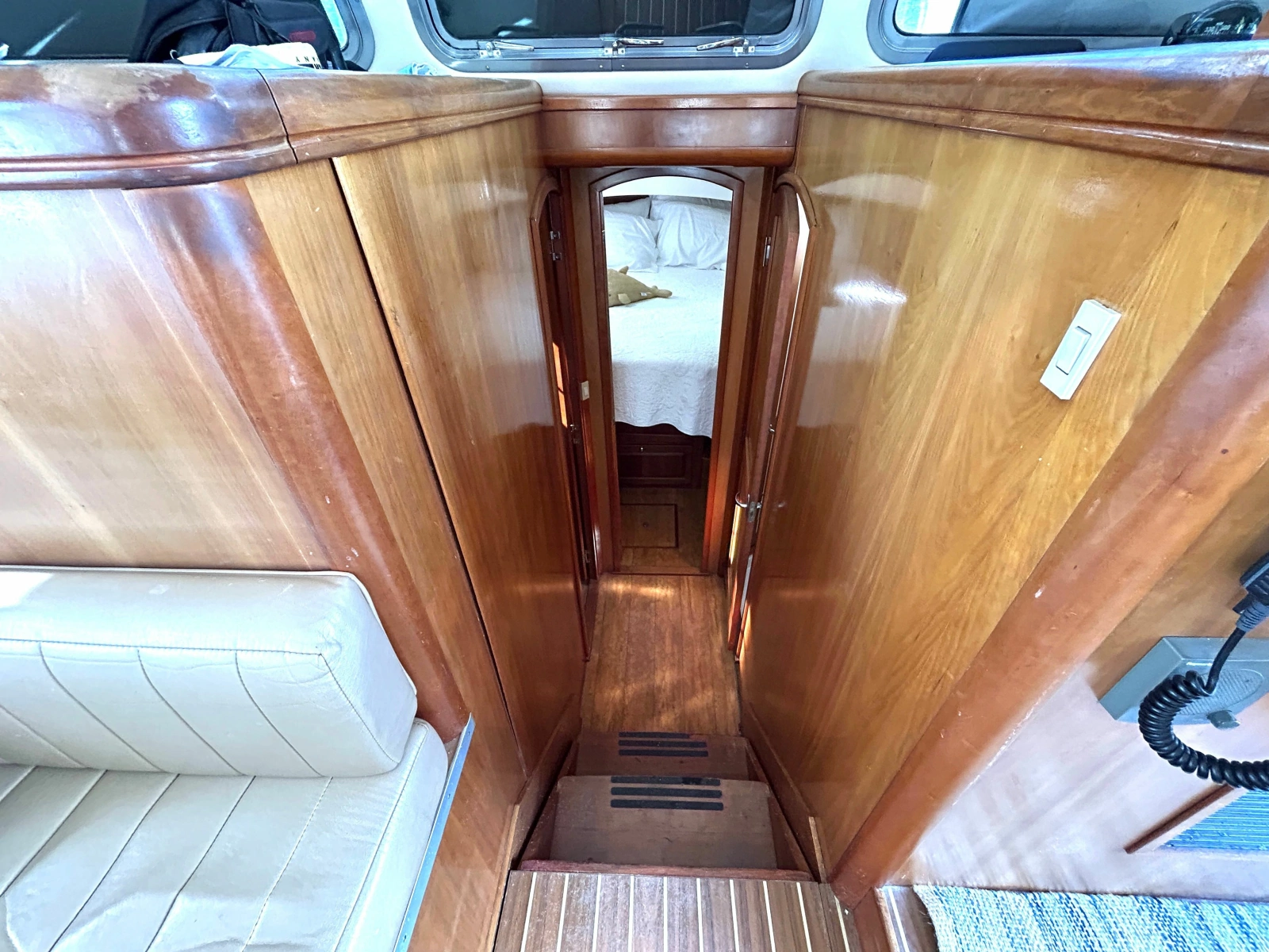 Southern Cross 40ft Mainship Yacht For Sale