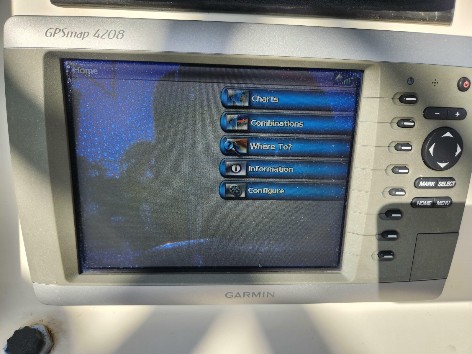 2004 Pursuit 2470 Center Console