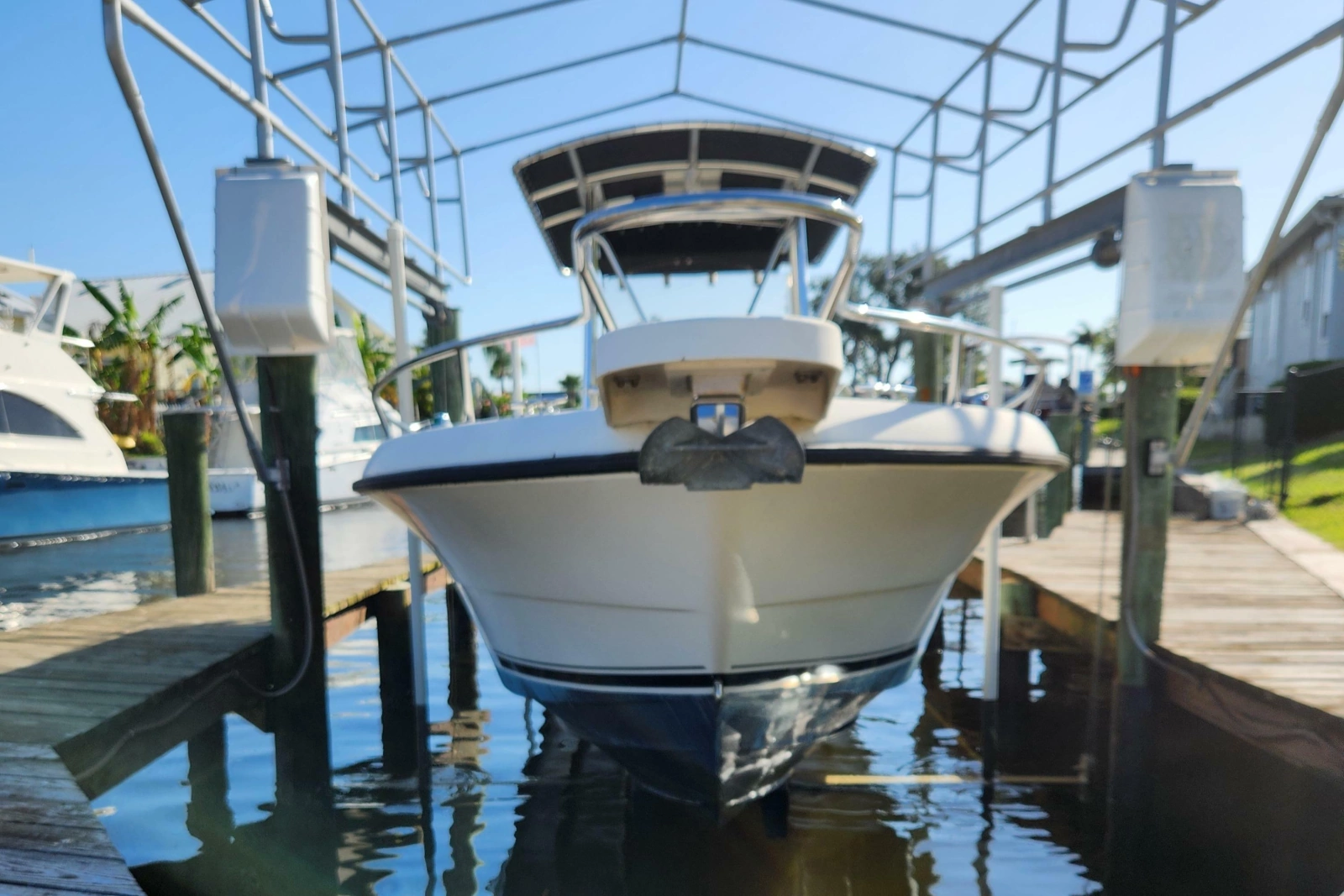 2004 Pursuit 2470 Center Console