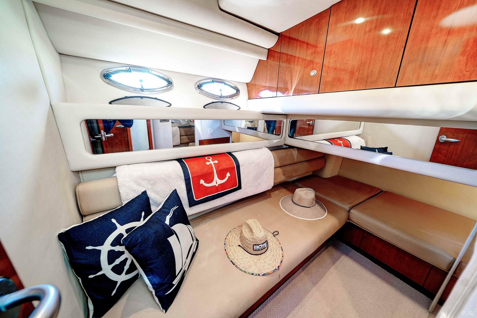 2004 Sea Ray 480 Sedan Bridge