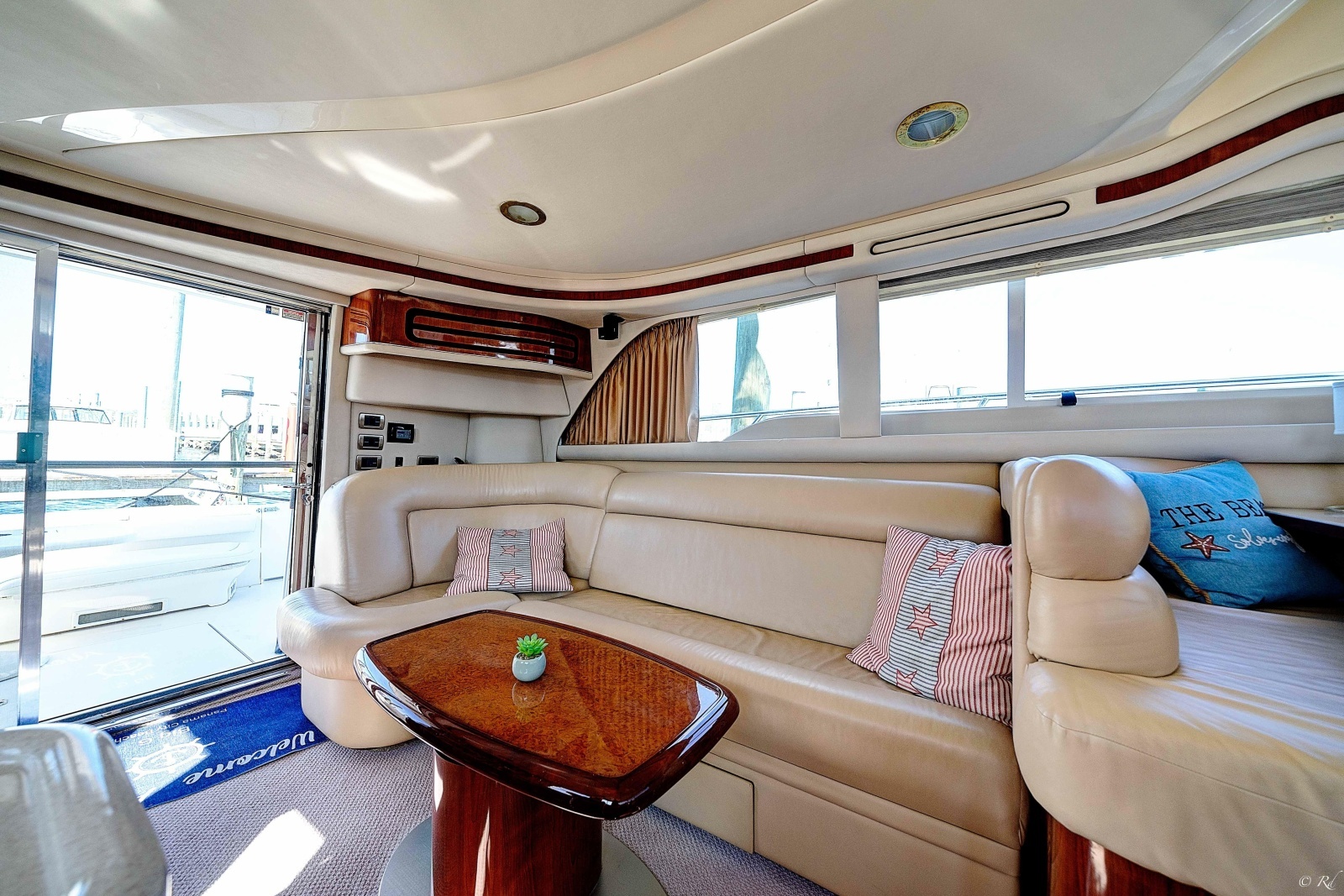 2004 Sea Ray 480 Sedan Bridge