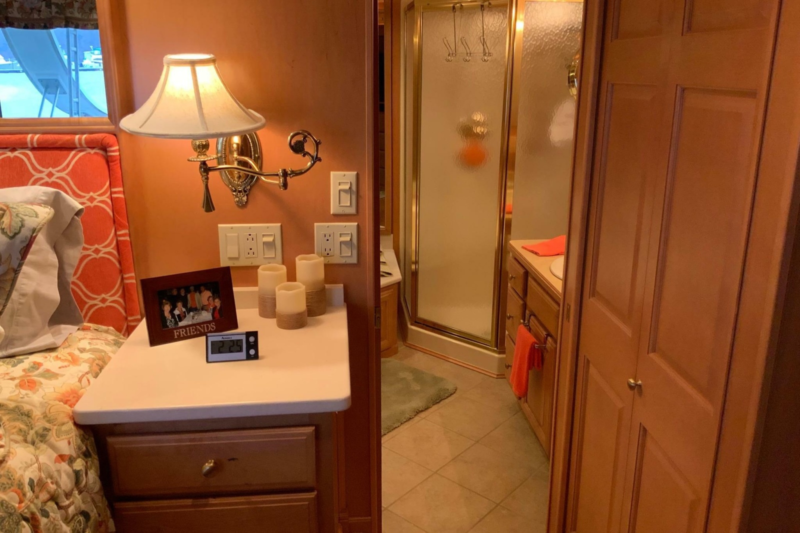 2004 Sumerset 18 x 87