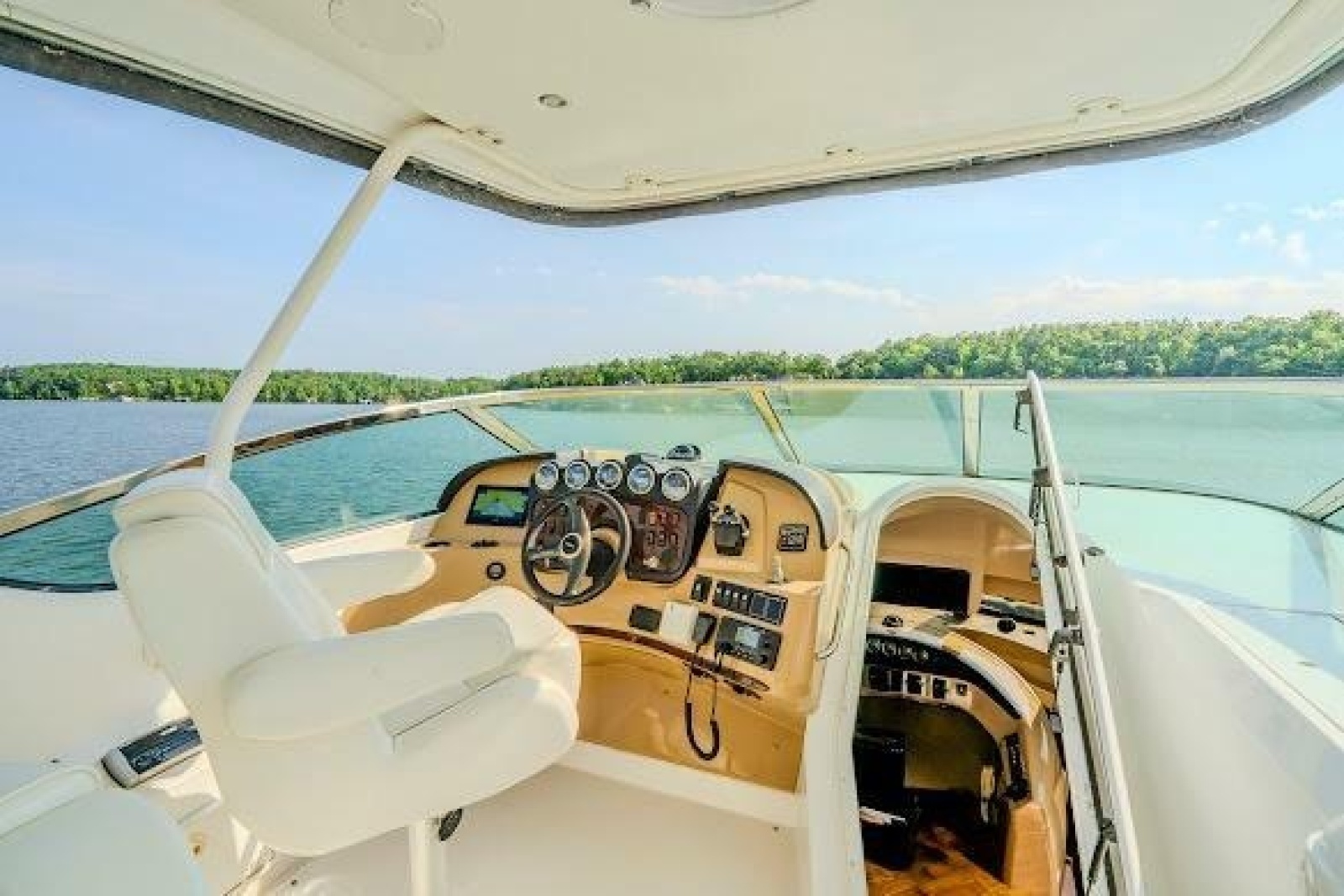 2003 Carver 570 Voyager Pilothouse