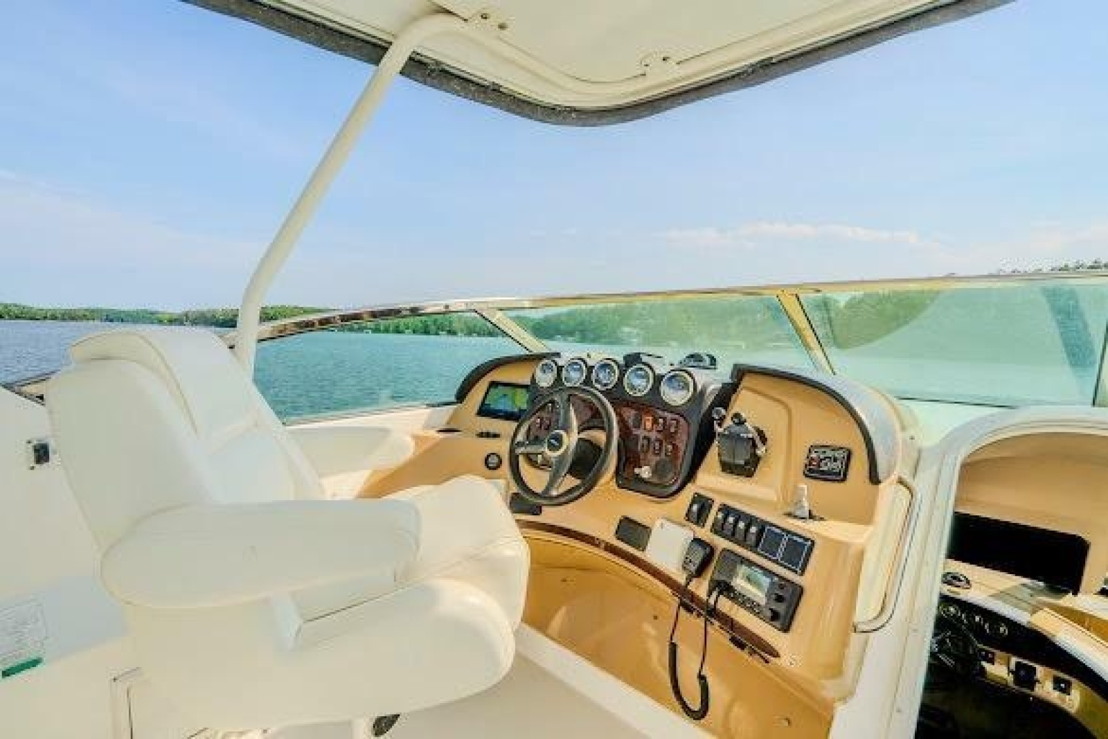 2003 Carver 570 Voyager Pilothouse