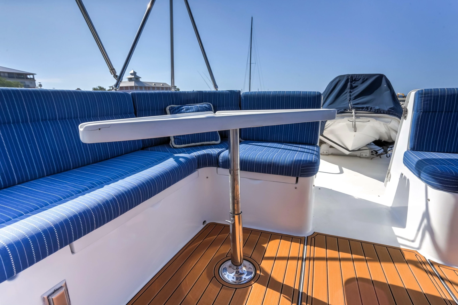2003 Jefferson Pilothouse 57