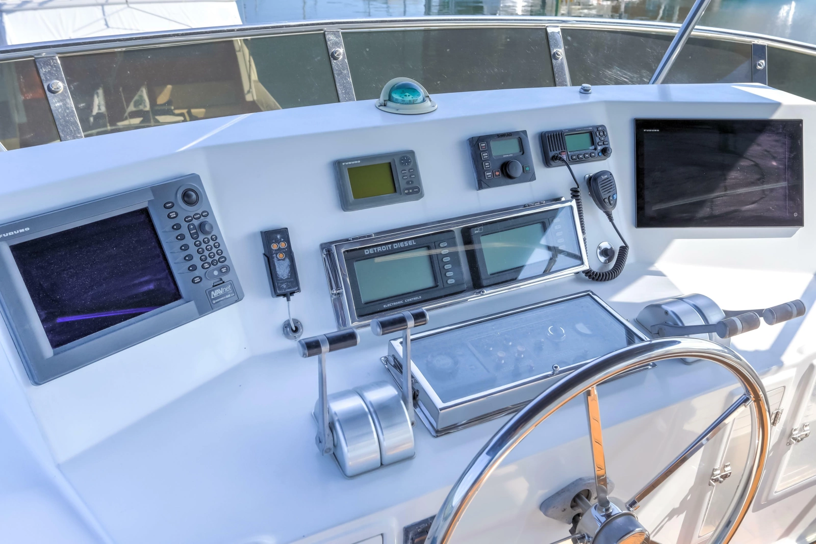 2003 Jefferson Pilothouse 57