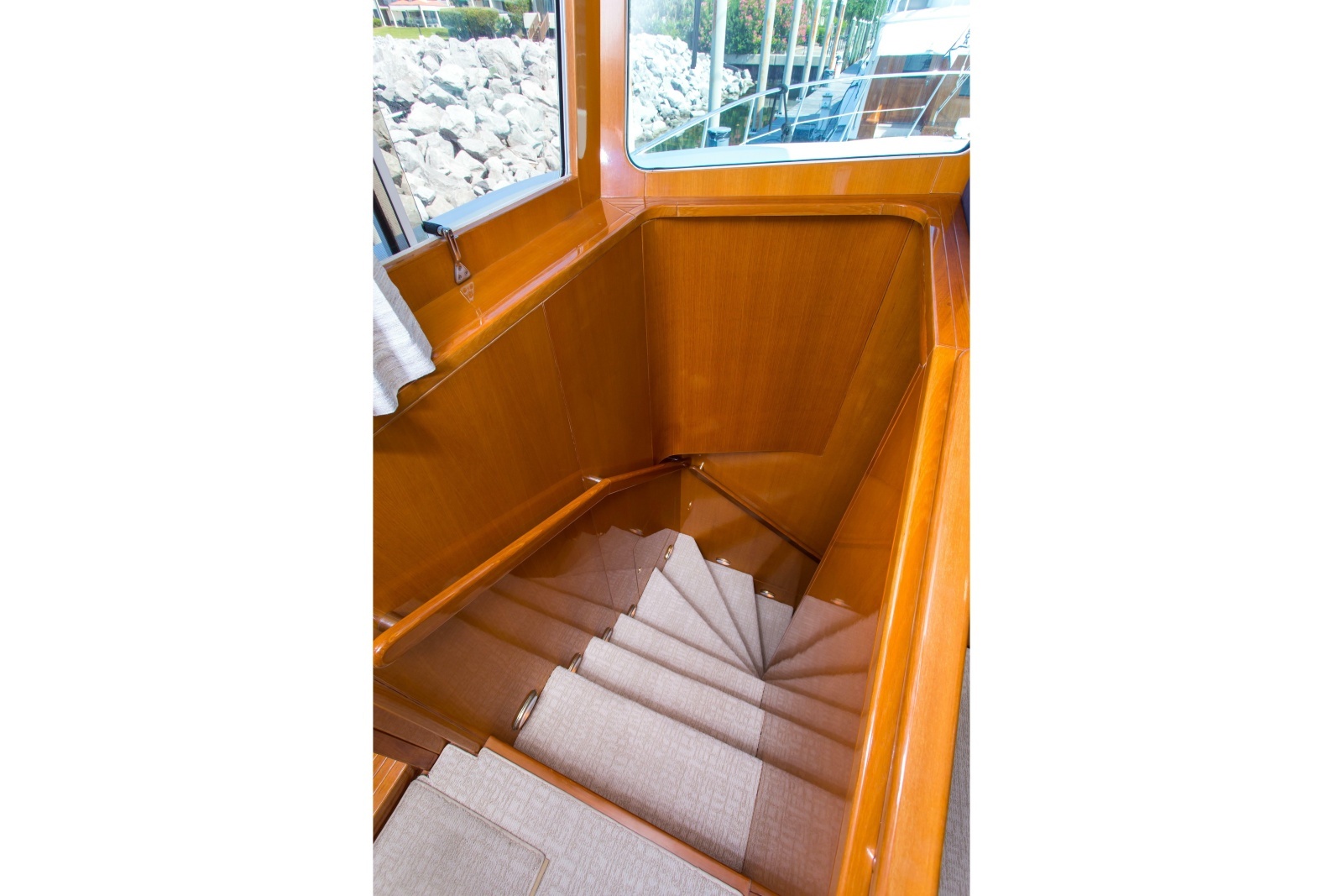2003 Jefferson Pilothouse 57