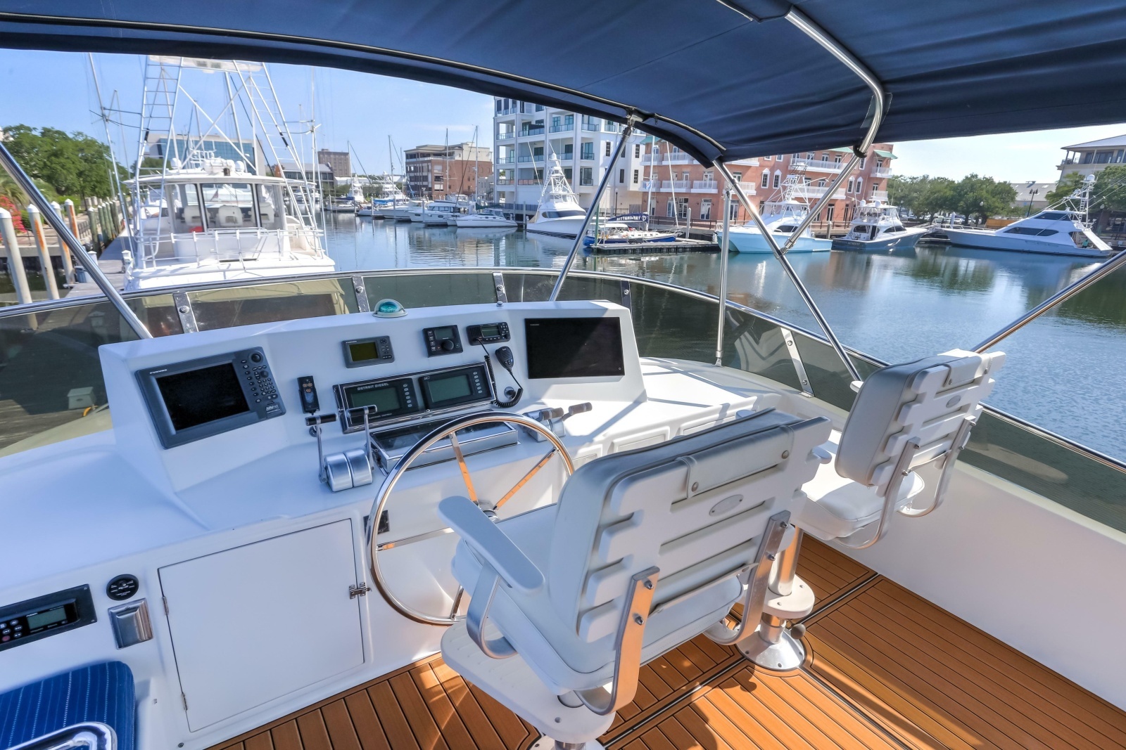 2003 Jefferson Pilothouse 57