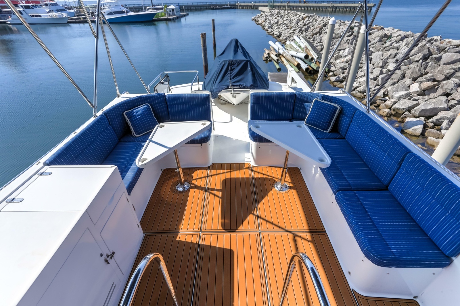 2003 Jefferson Pilothouse 57