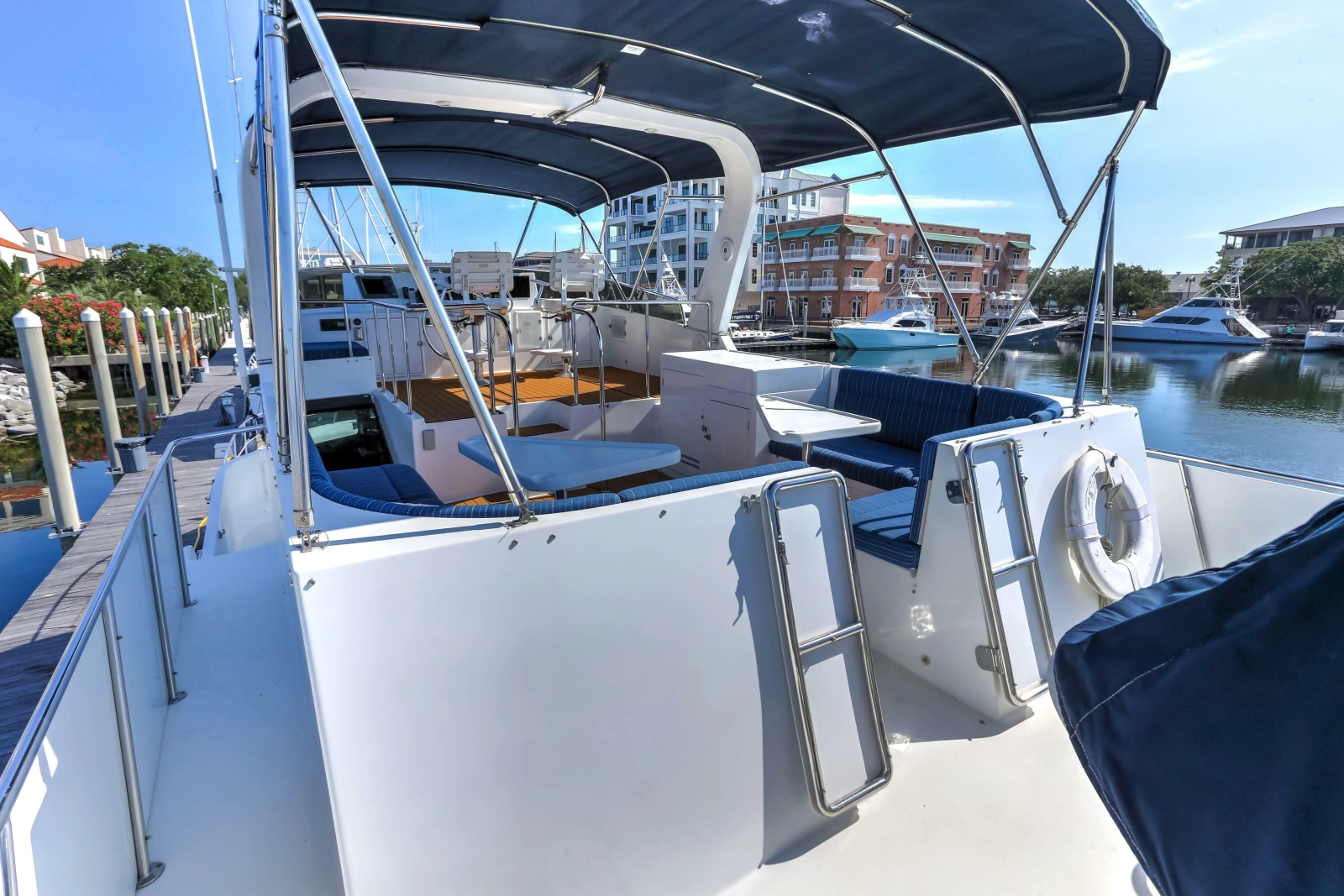 2003 Jefferson Pilothouse 57