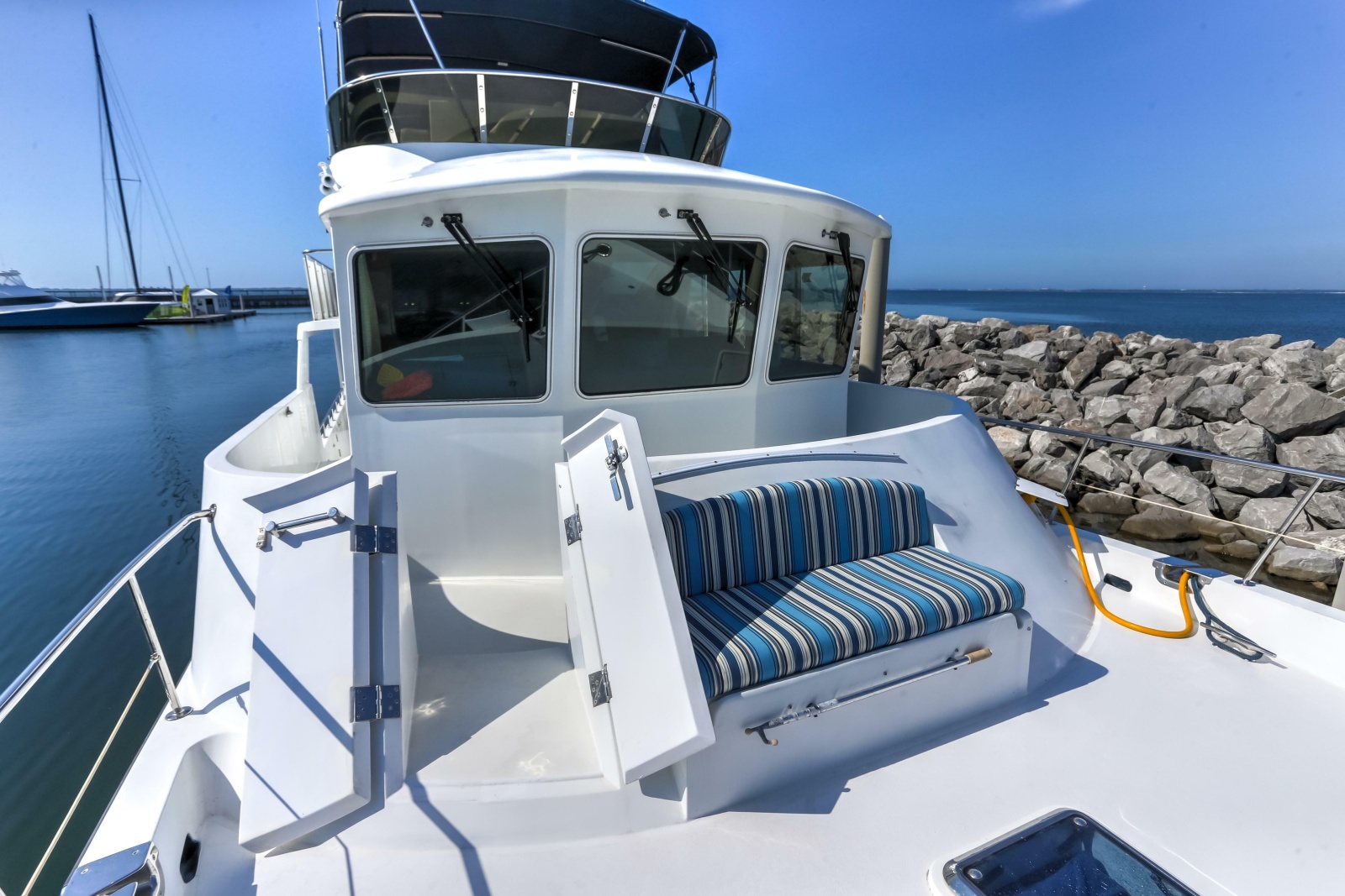 2003 Jefferson Pilothouse 57