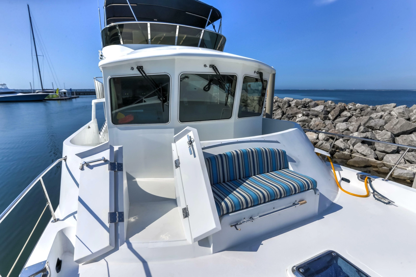 2003 Jefferson Pilothouse 57