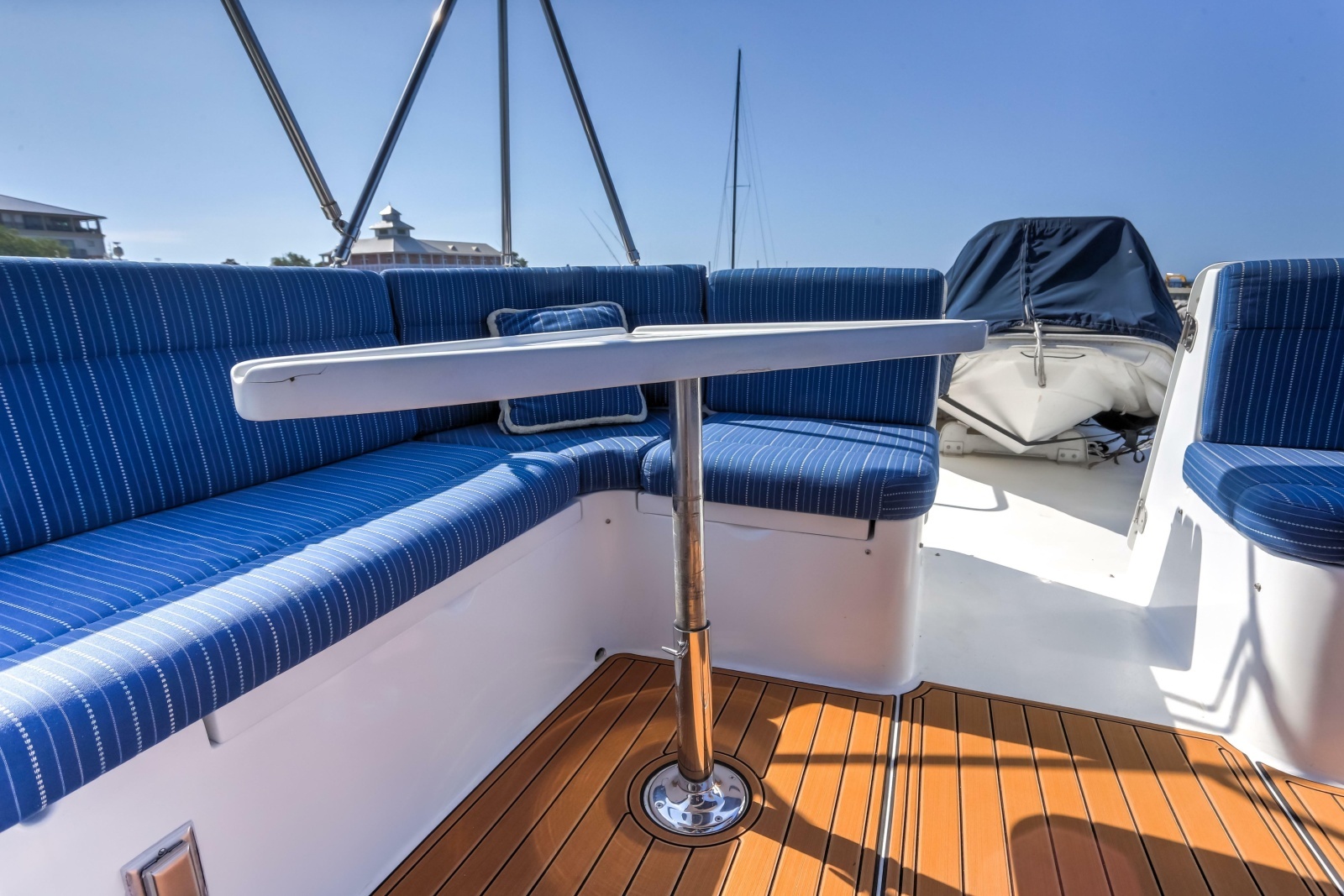 2003 Jefferson Pilothouse 57