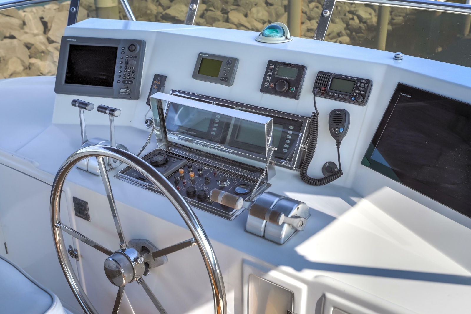 2003 Jefferson Pilothouse 57
