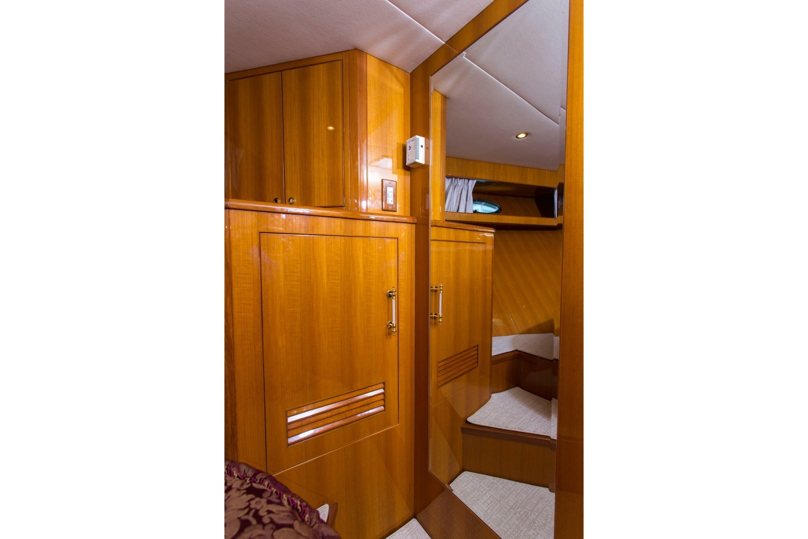 2003 Jefferson Pilothouse 57