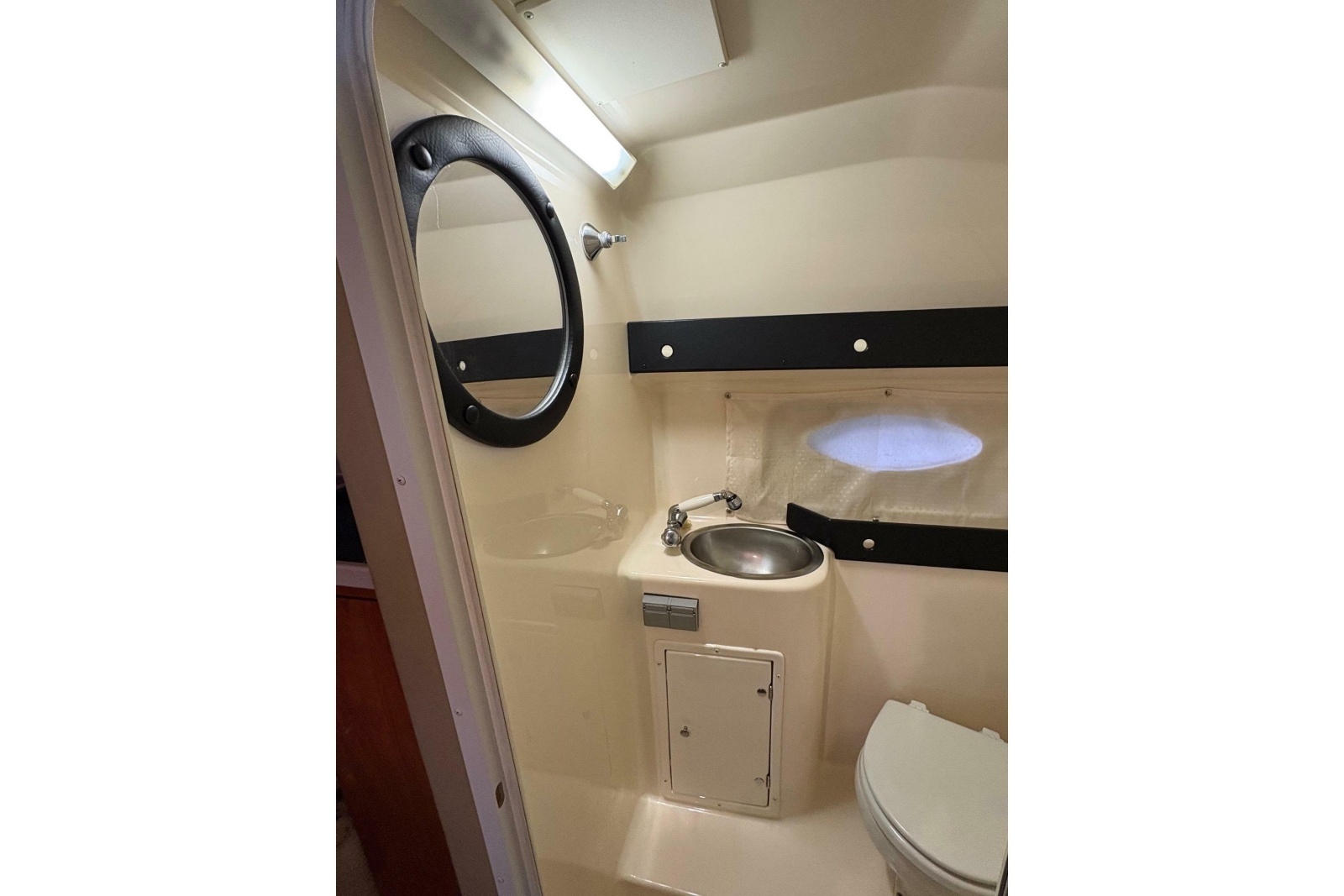 2003 Rinker Fiesta Vee 270