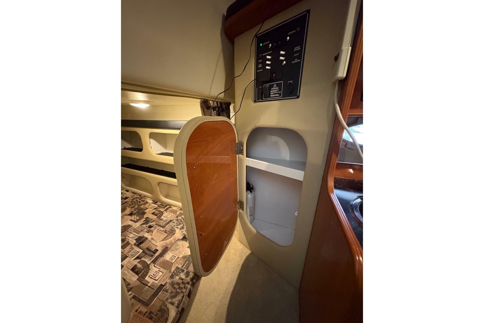 2003 Rinker Fiesta Vee 270