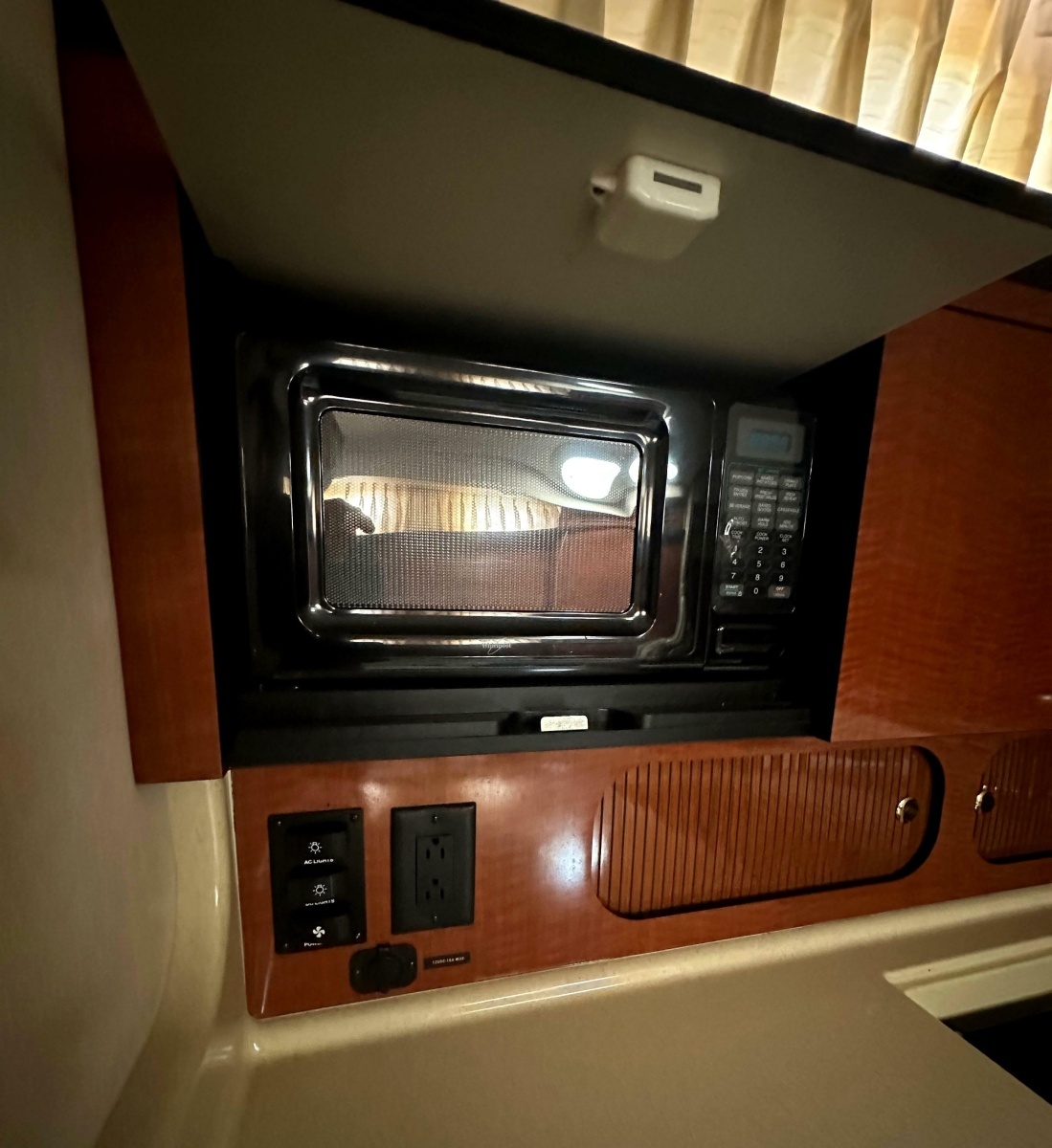 2003 Sea Ray 340 Sundancer