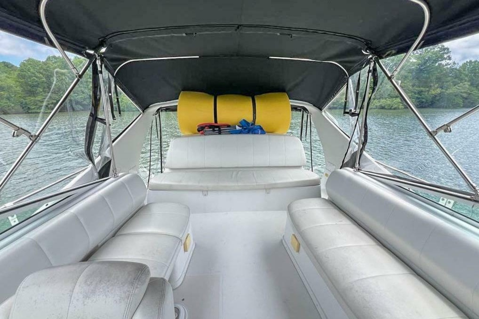 2002 Carver 350 Mariner