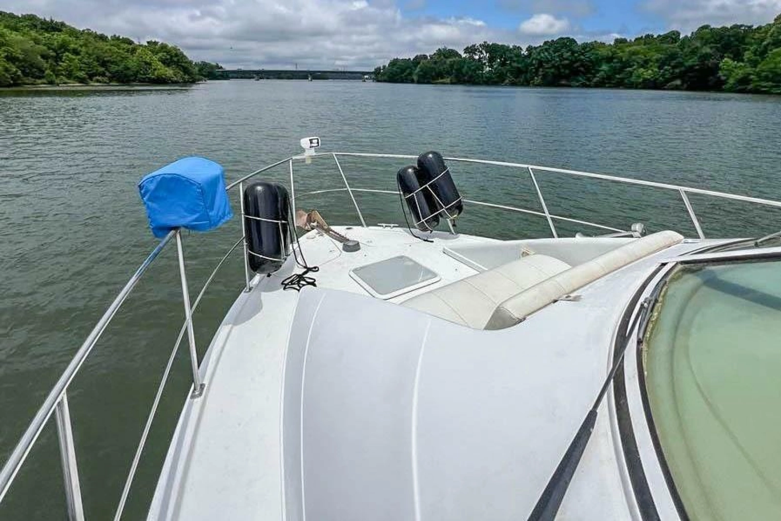 2002 Carver 350 Mariner