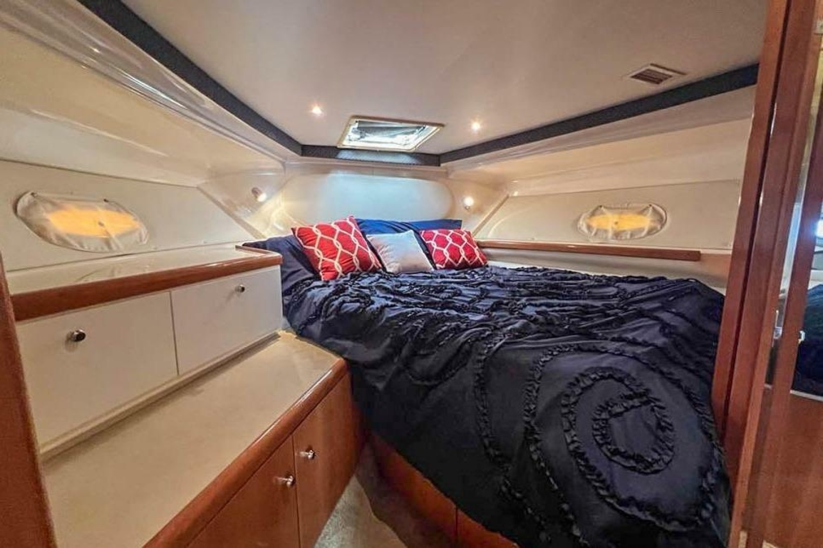 2002 Carver 350 Mariner