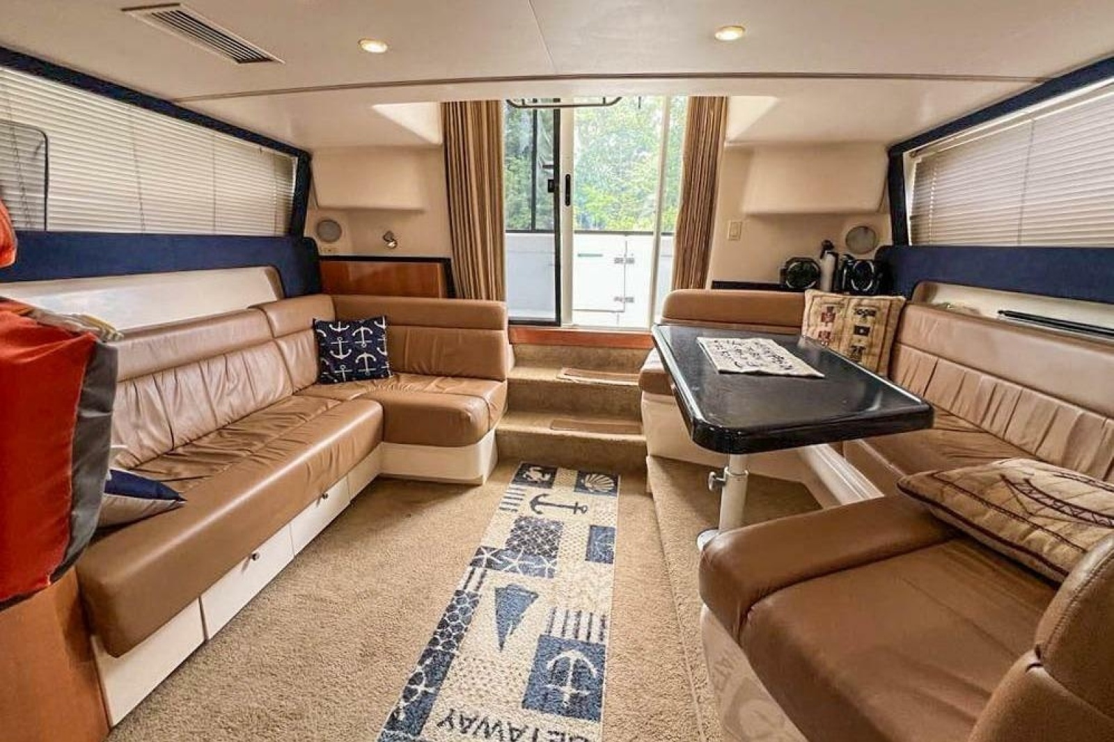 2002 Carver 350 Mariner