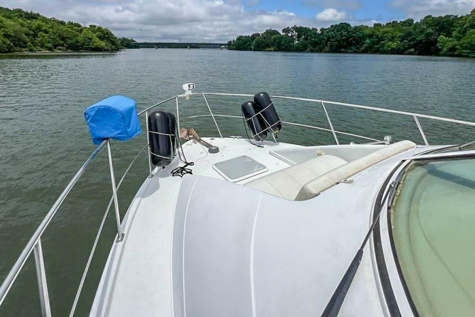 2002 Carver 350 Mariner