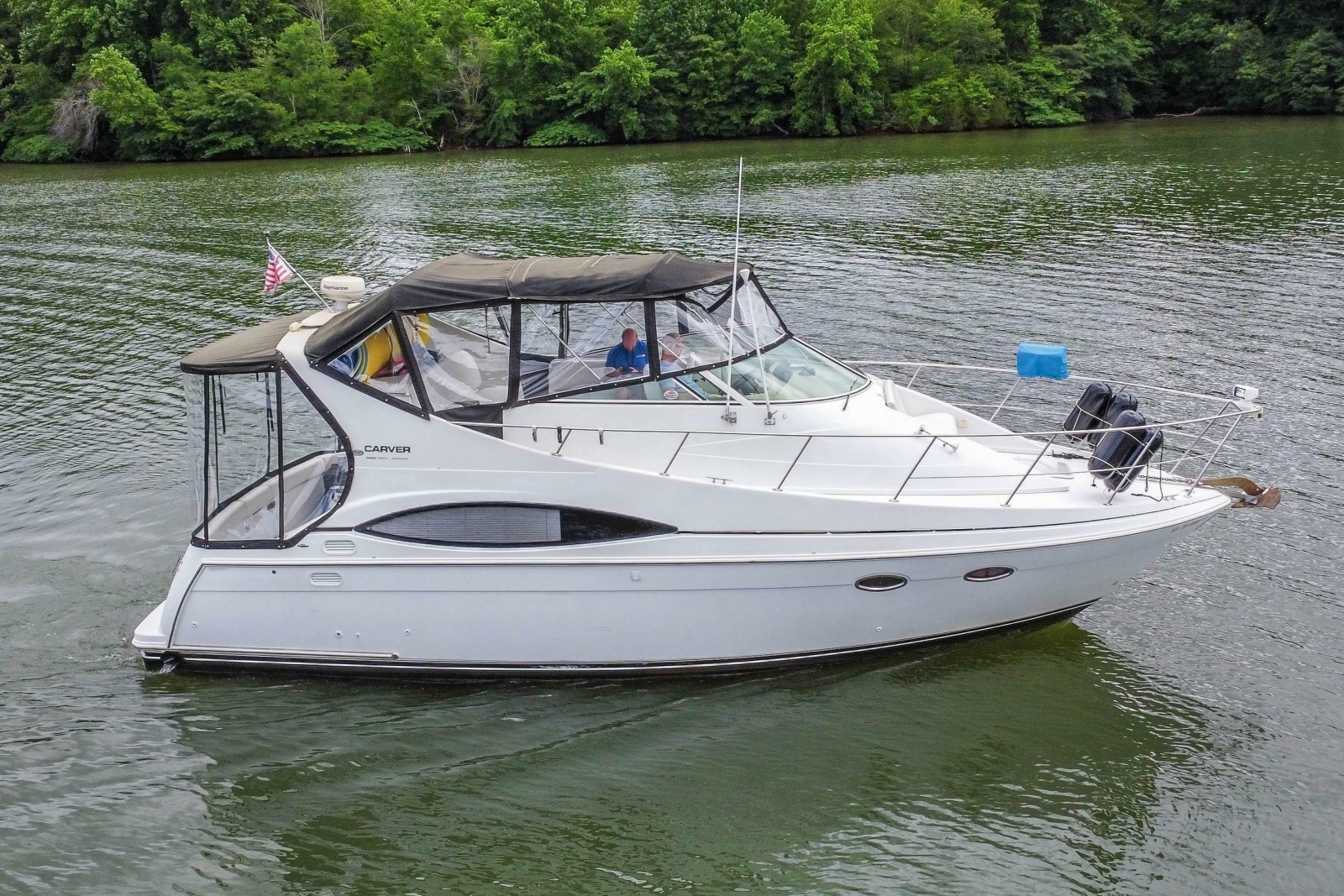 2002 Carver 350 Mariner