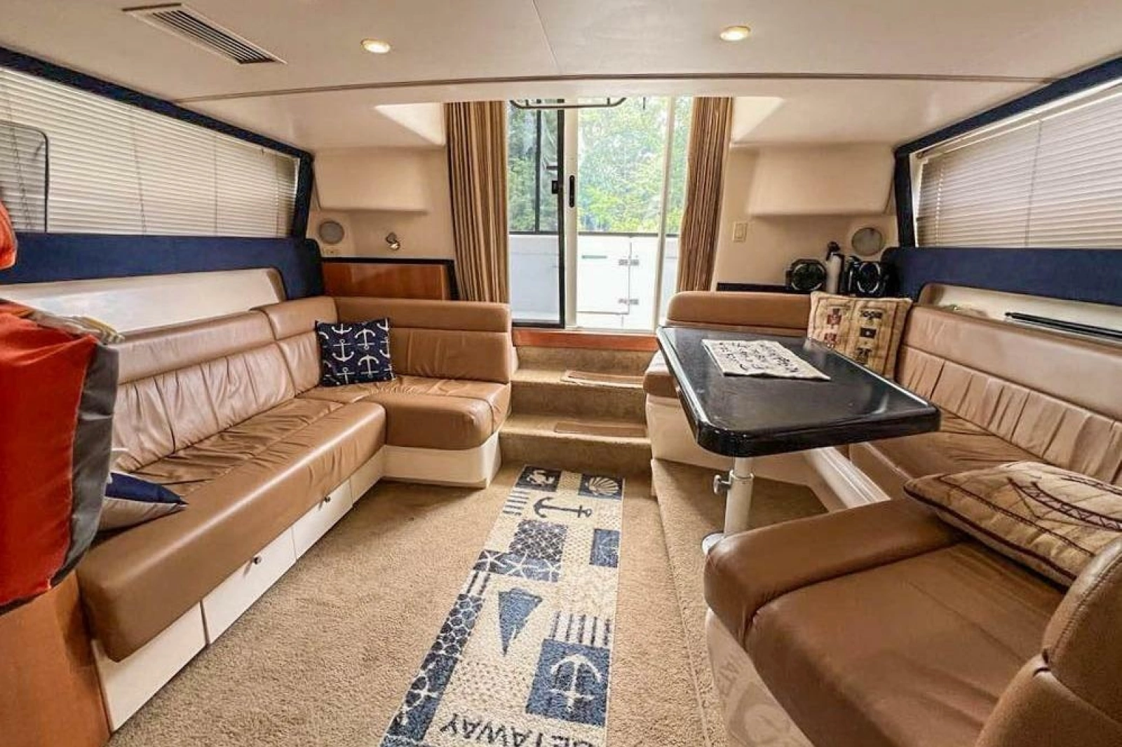 2002 Carver 350 Mariner