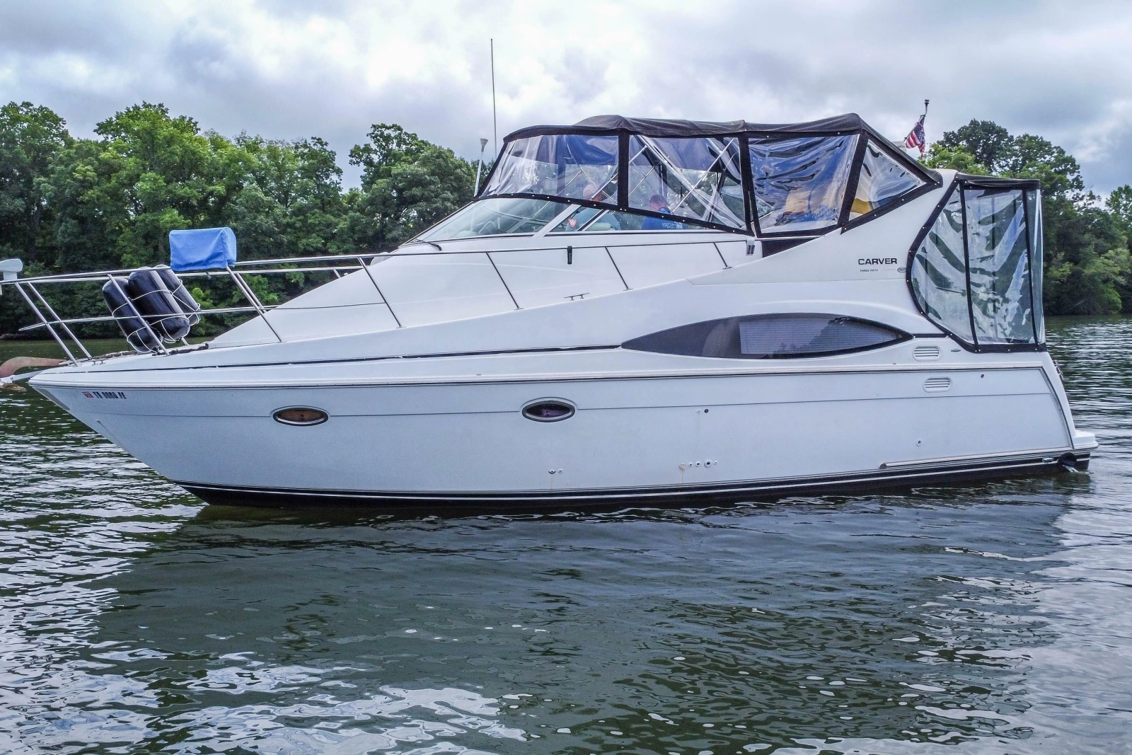 2002 Carver 350 Mariner