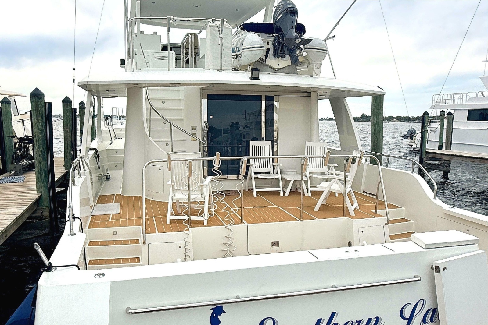 2002 Cheoy Lee 72 Raised Pilot House Motor Yacht