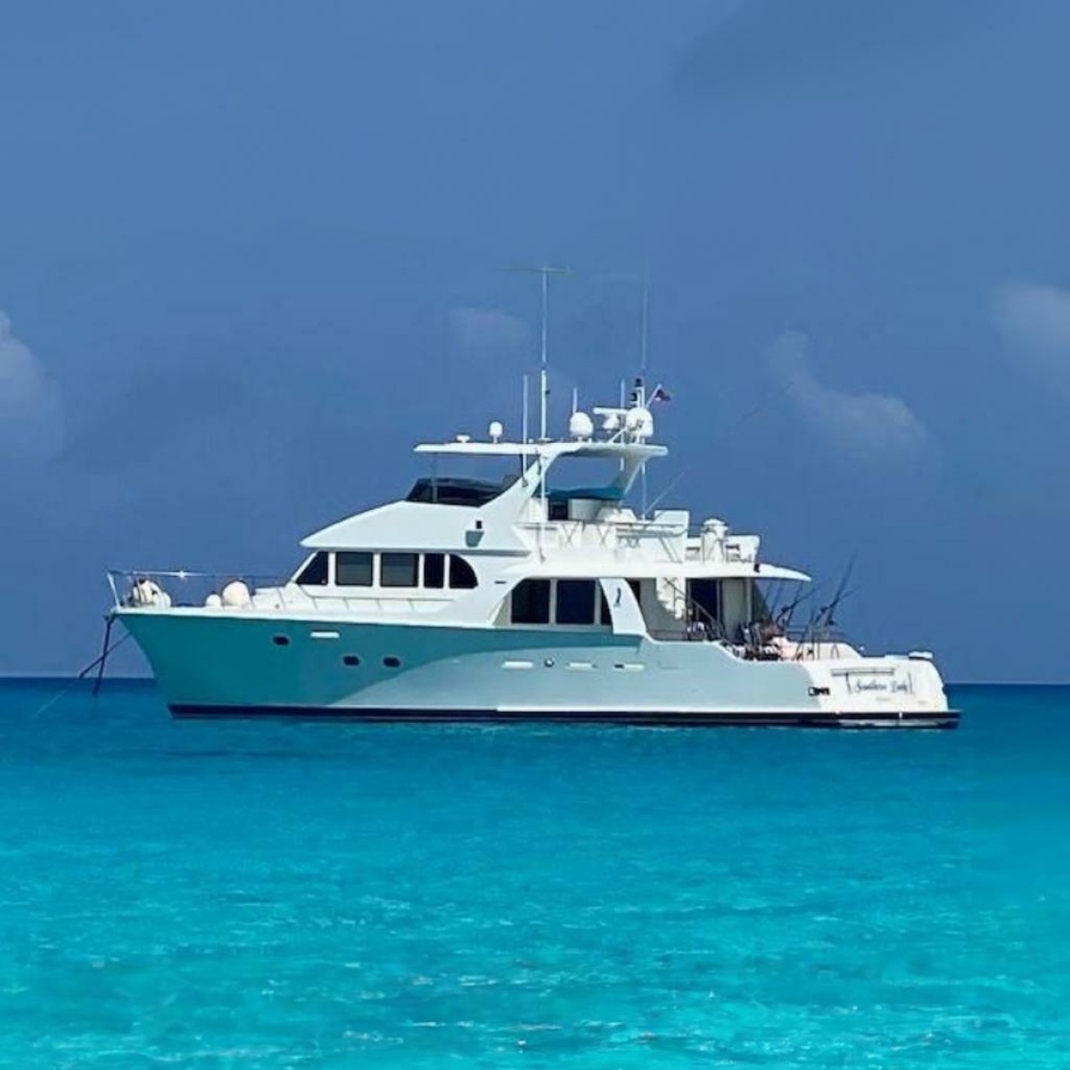 2002 Cheoy Lee 72 Raised Pilot House Motor Yacht