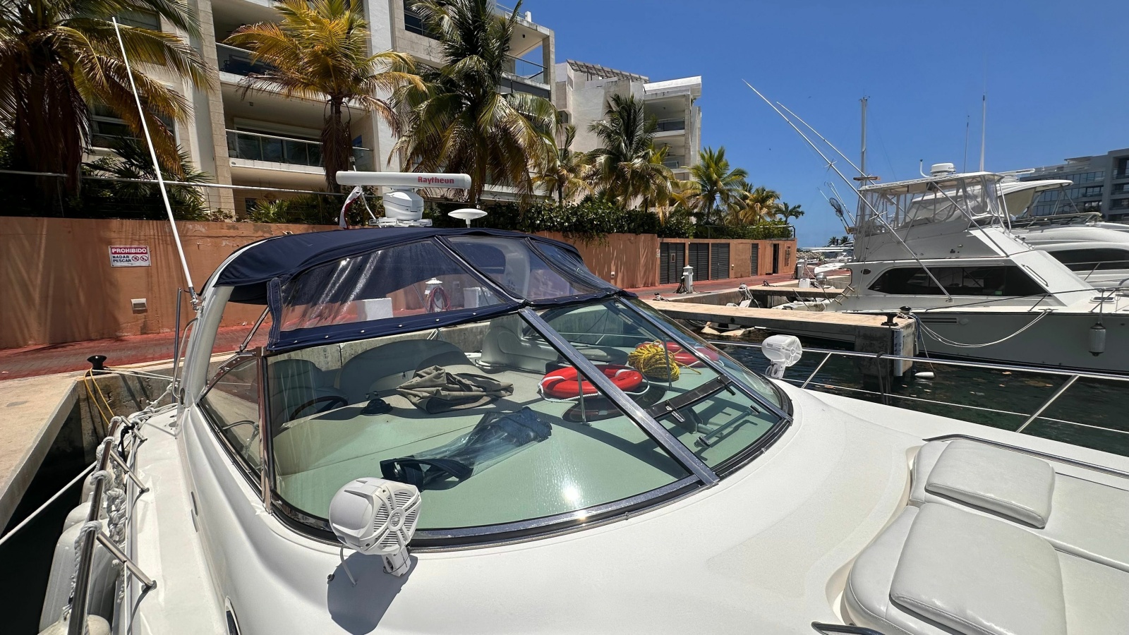 2002 Sea Ray 410 Express Cruiser