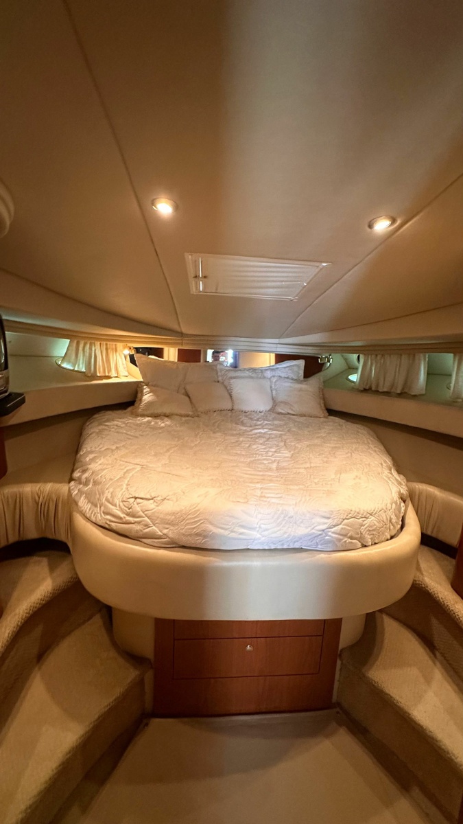 2002 Sea Ray 410 Express Cruiser