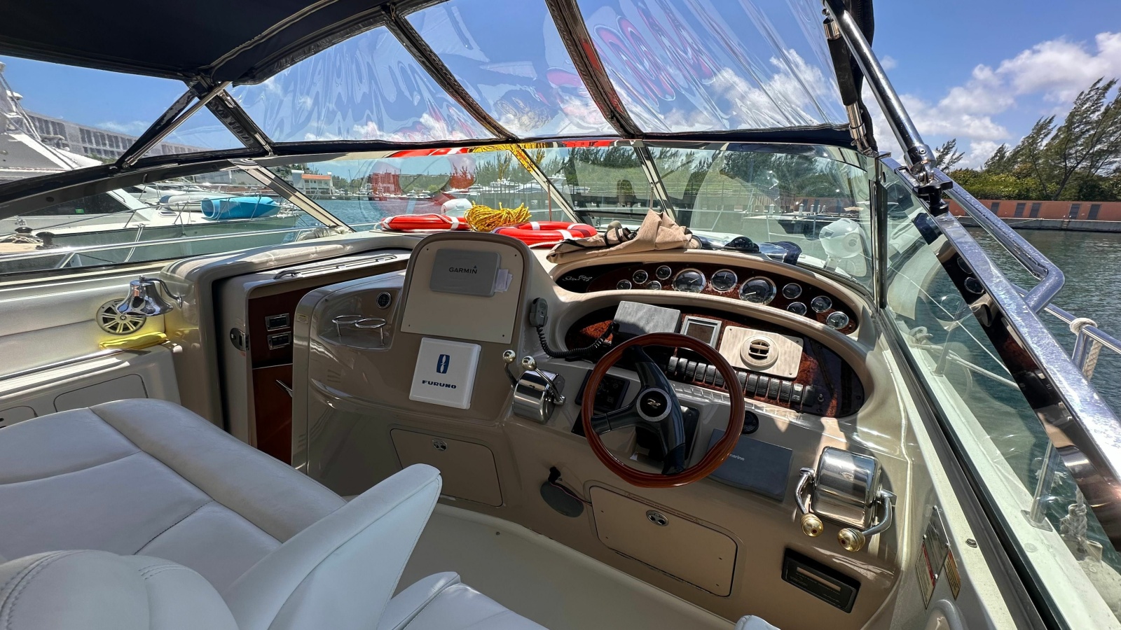 2002 Sea Ray 410 Express Cruiser