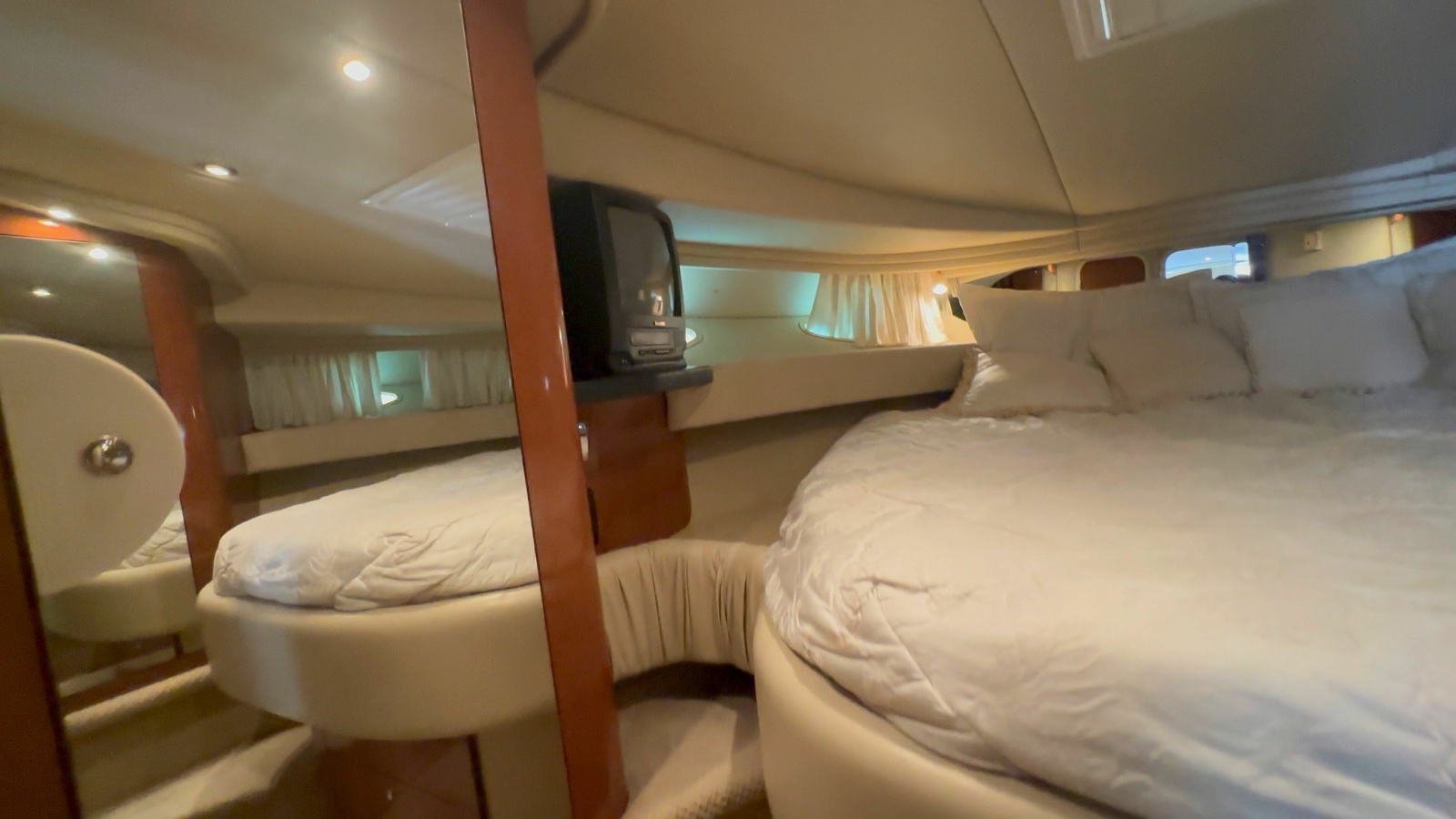 2002 Sea Ray 410 Express Cruiser