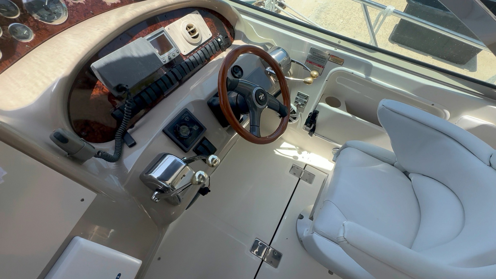 2002 Sea Ray 410 Express Cruiser