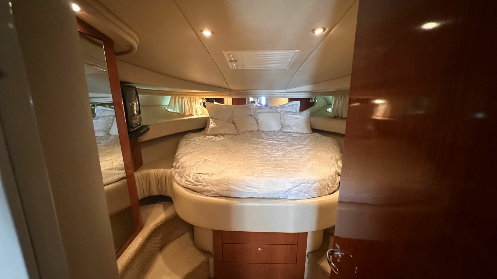 2002 Sea Ray 410 Express Cruiser