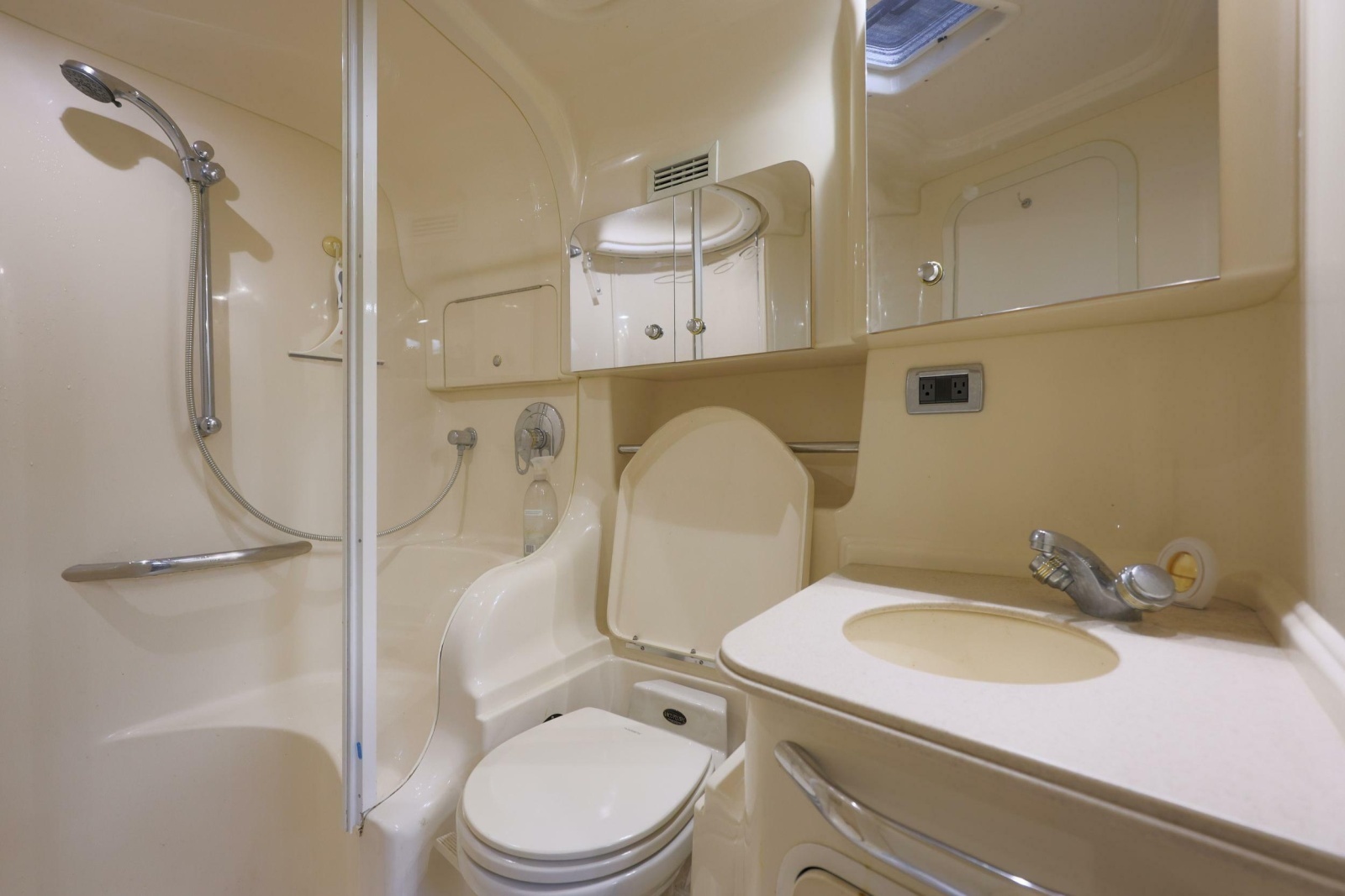 2002 Sea Ray 410 Express Cruiser