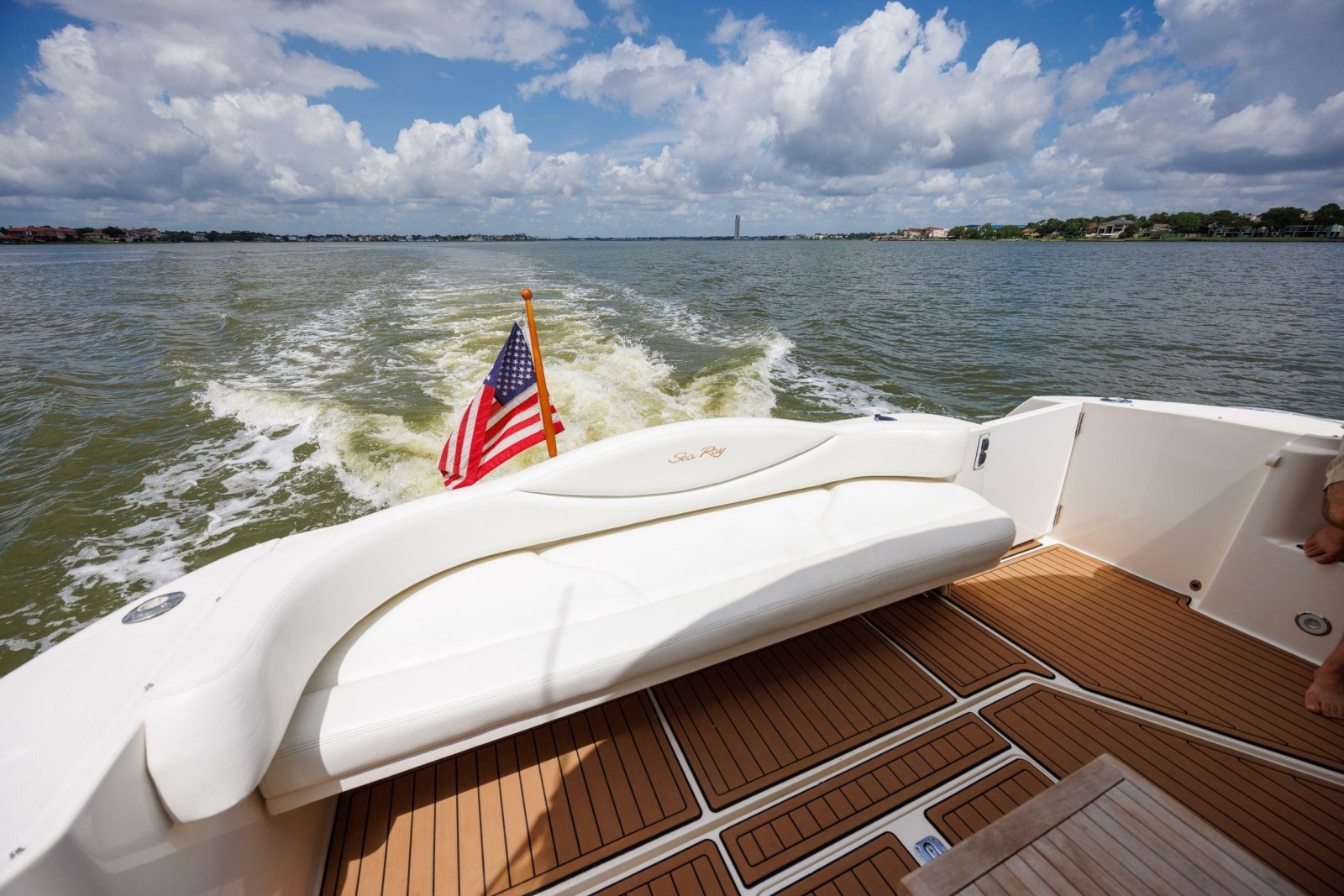 2002 Sea Ray 410 Express Cruiser