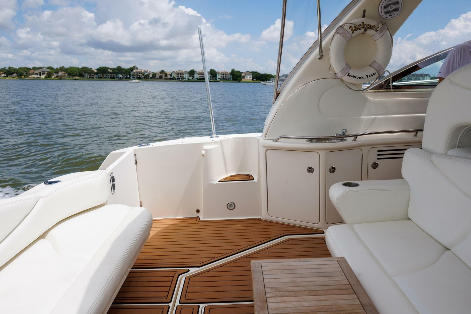 2002 Sea Ray 410 Express Cruiser